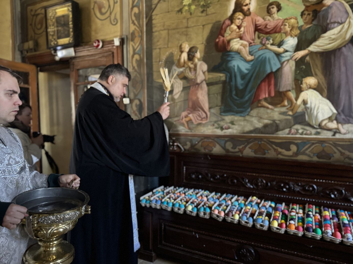 пасха, помощь нуждающимся, освещение, ленинский городской округ,