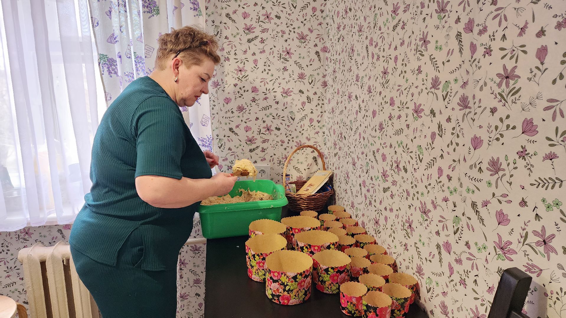 истра, волонтеры, помощь бойцам сво, учительница,