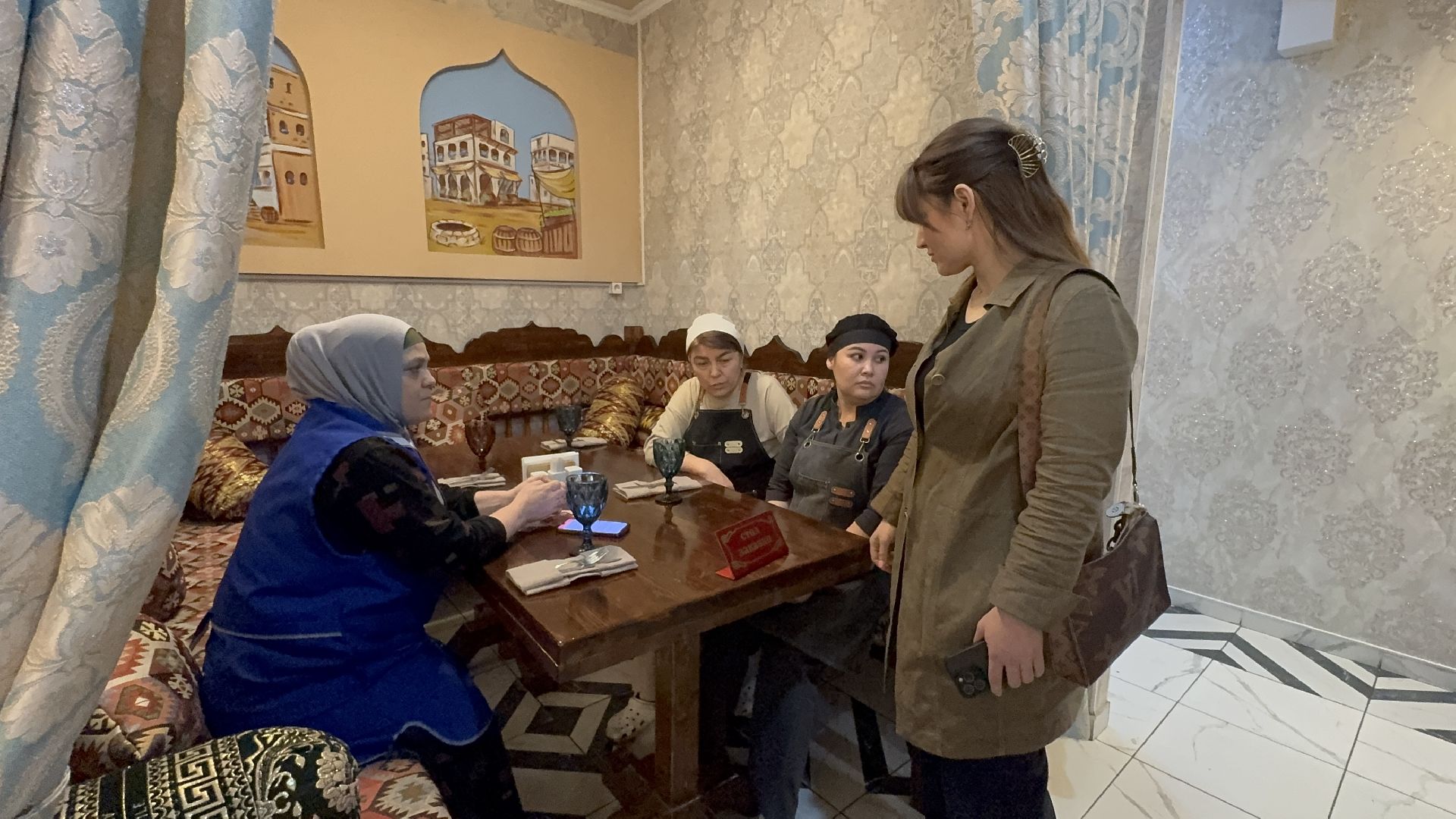 солнечногорск, рейд по мигрантам, кафе, заведение общепита, нарушение,