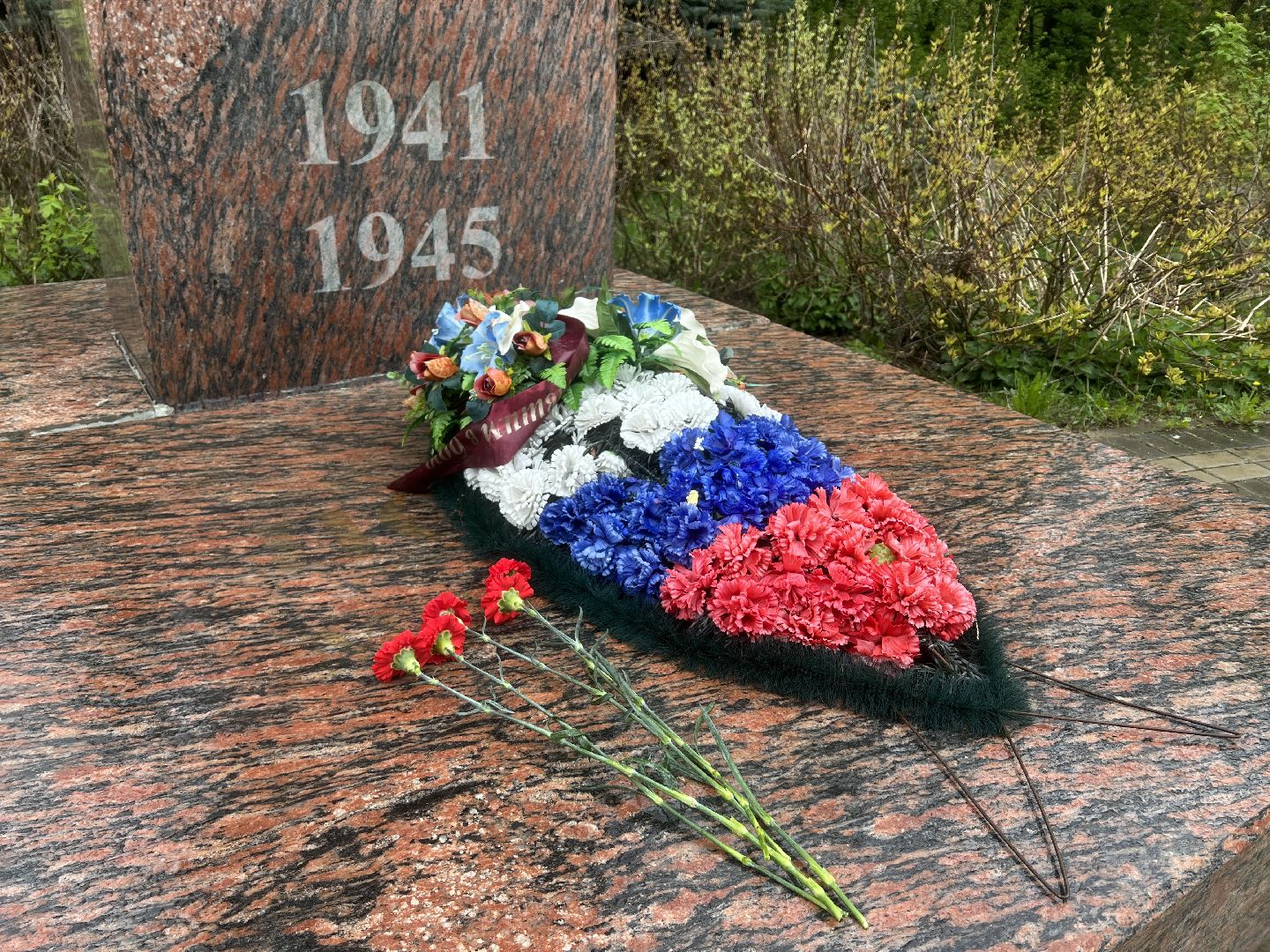 Химки, сквер имени Марии Рубцовой, памятник, Подвиг милосердие, скорая помощь, врач, медсестра