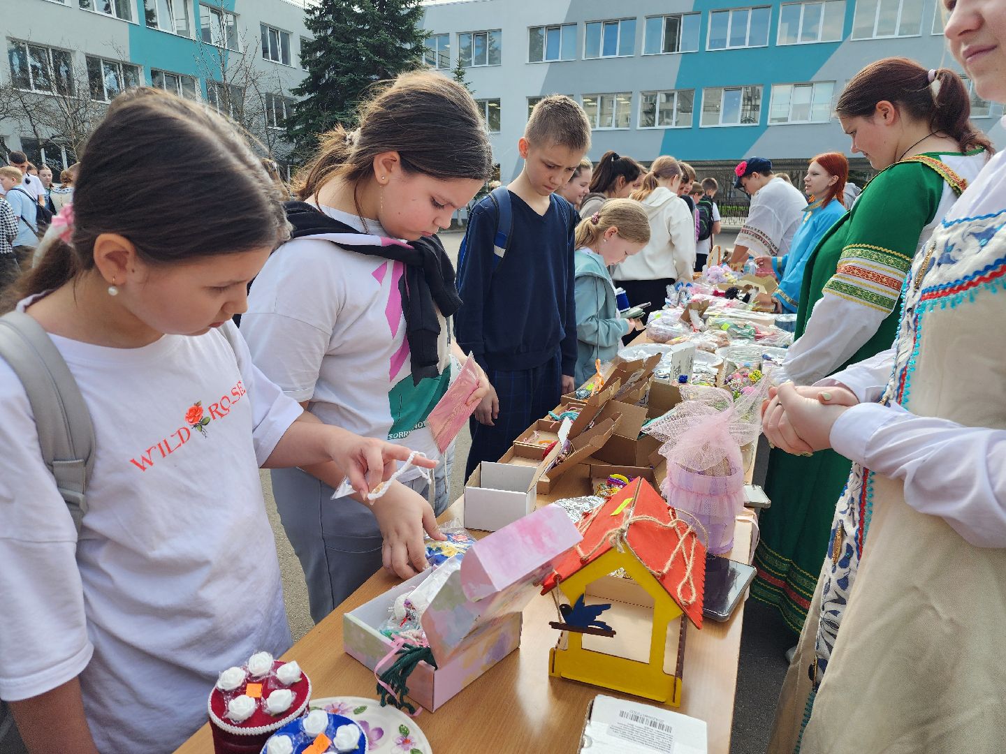 фрязино, пасха, благотворительная ярмарка, лицей,
