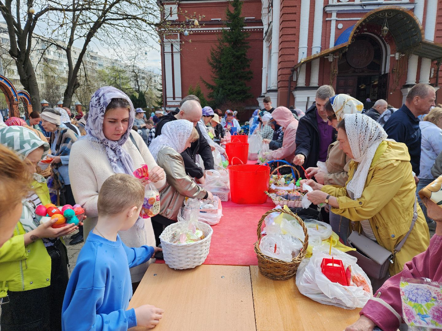 пасха, освящение куличей, орехово-зуевский округ,