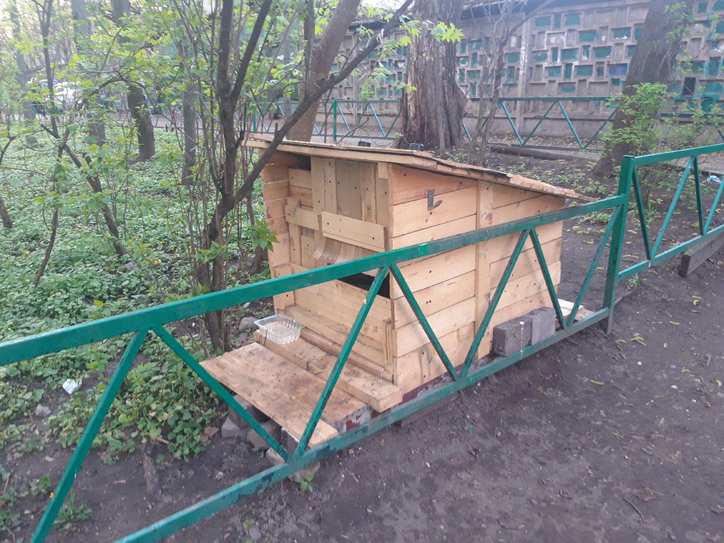 доброе дело, выходи во двор,