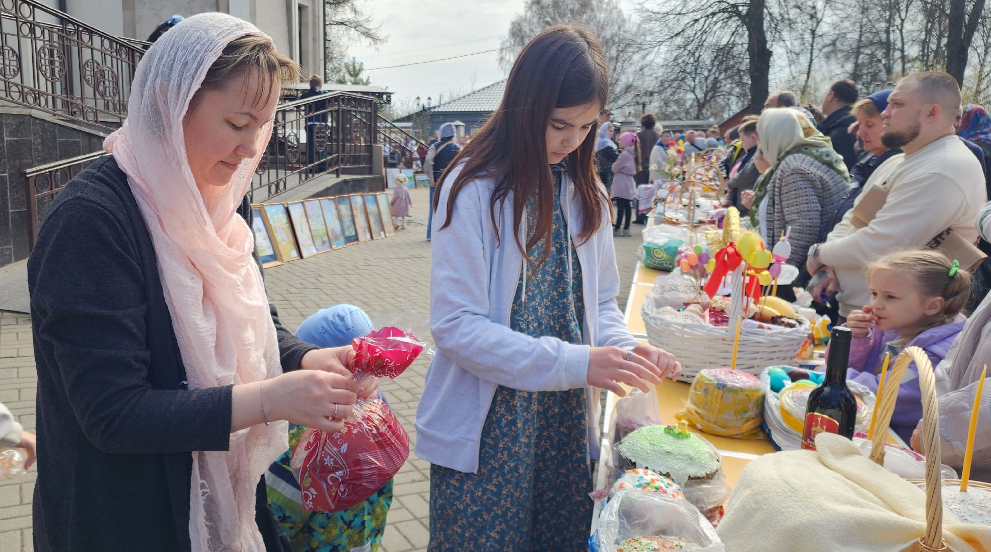 Звенигород, пасха в звенигороде, Общество,  Люди Звенигорода,