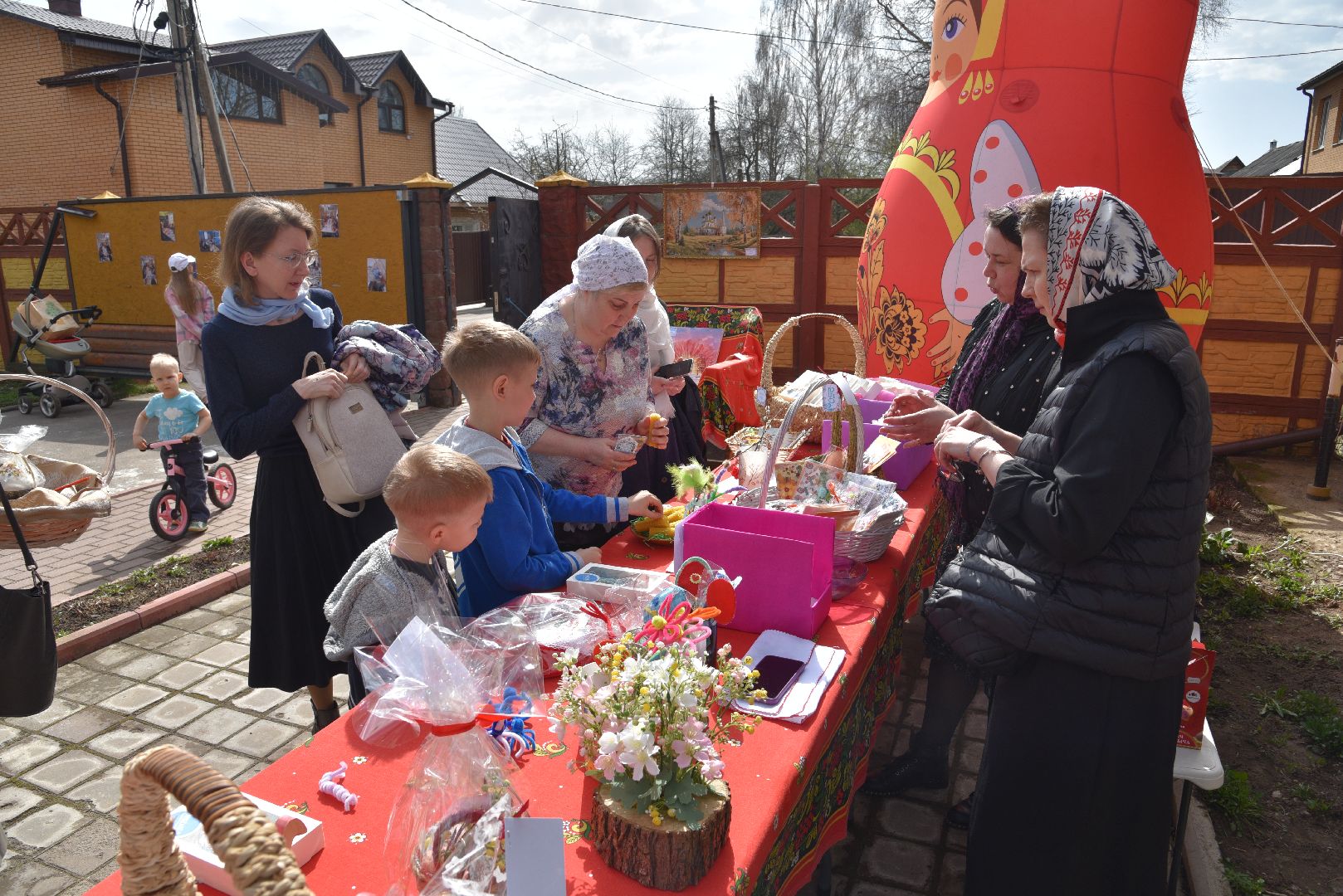 лотошино, храм серафима саровского, пасха, церковь,