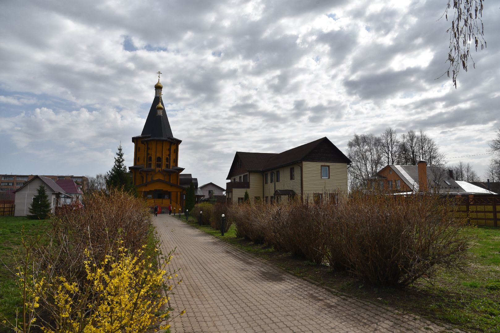 лотошино, храм серафима саровского, пасха, церковь,