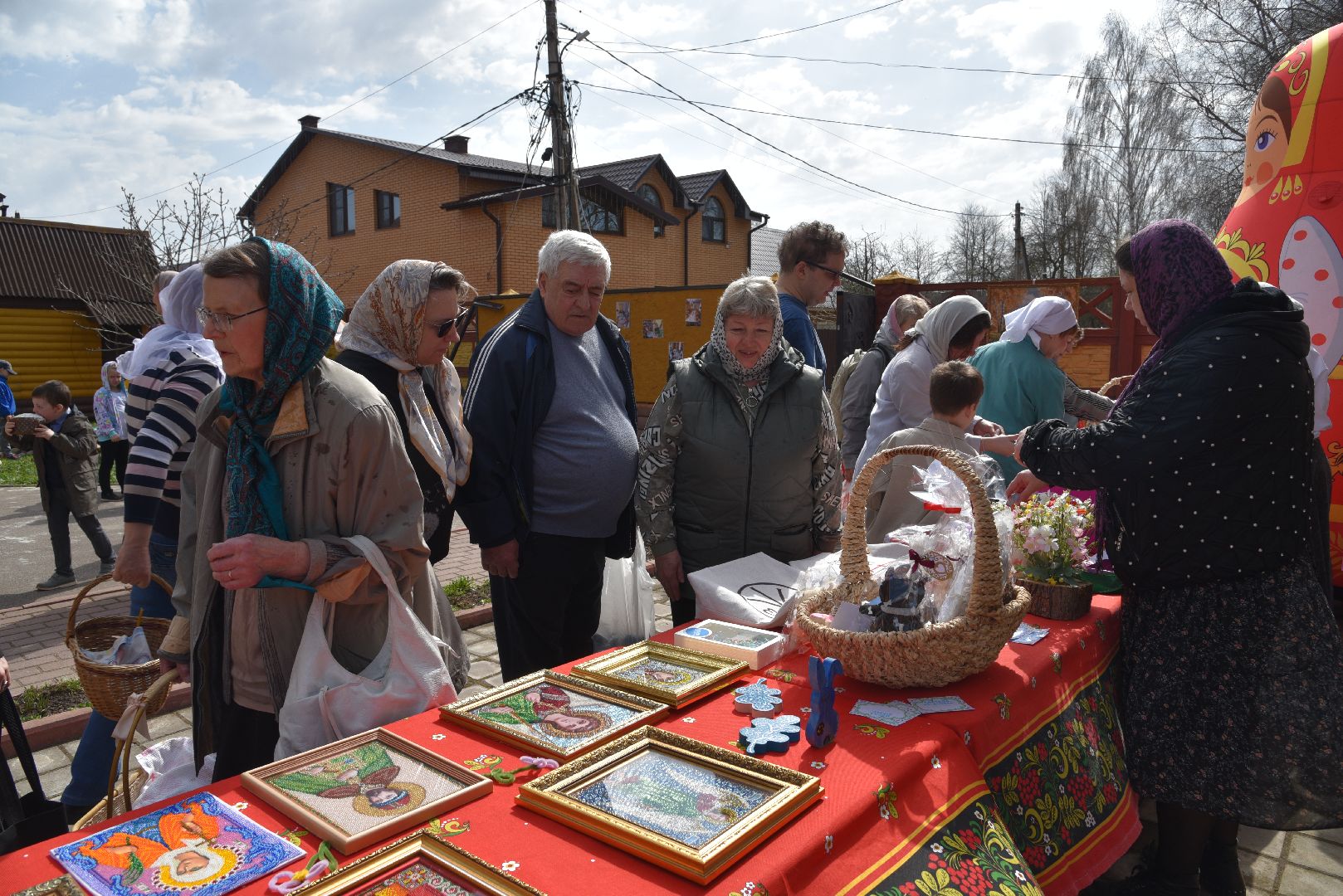 лотошино, храм серафима саровского, пасха, церковь,