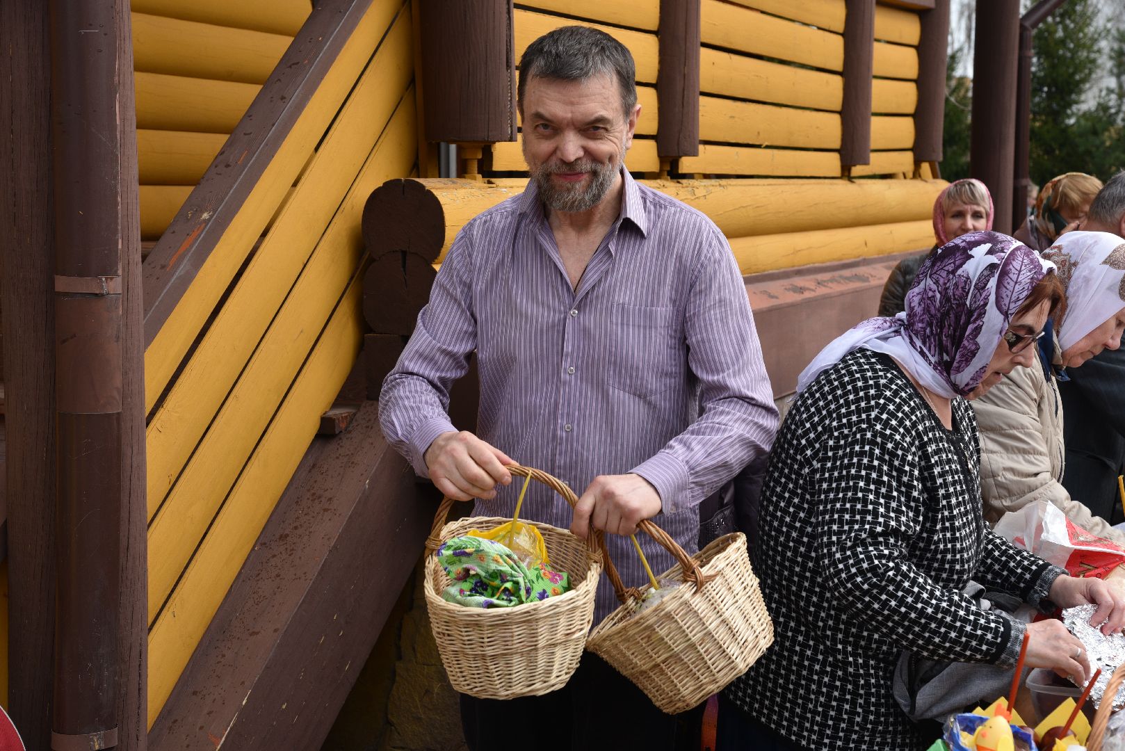 лотошино, храм серафима саровского, пасха, церковь,