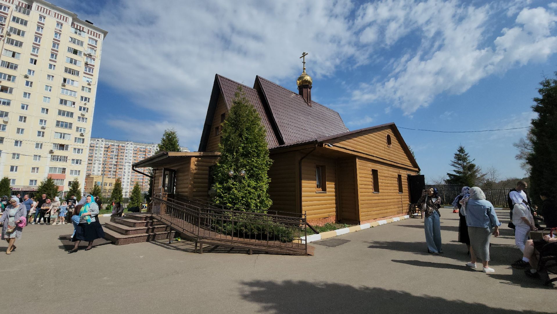 Пасха, освящение пасхальных яиц, освящение куличей, Лобня,