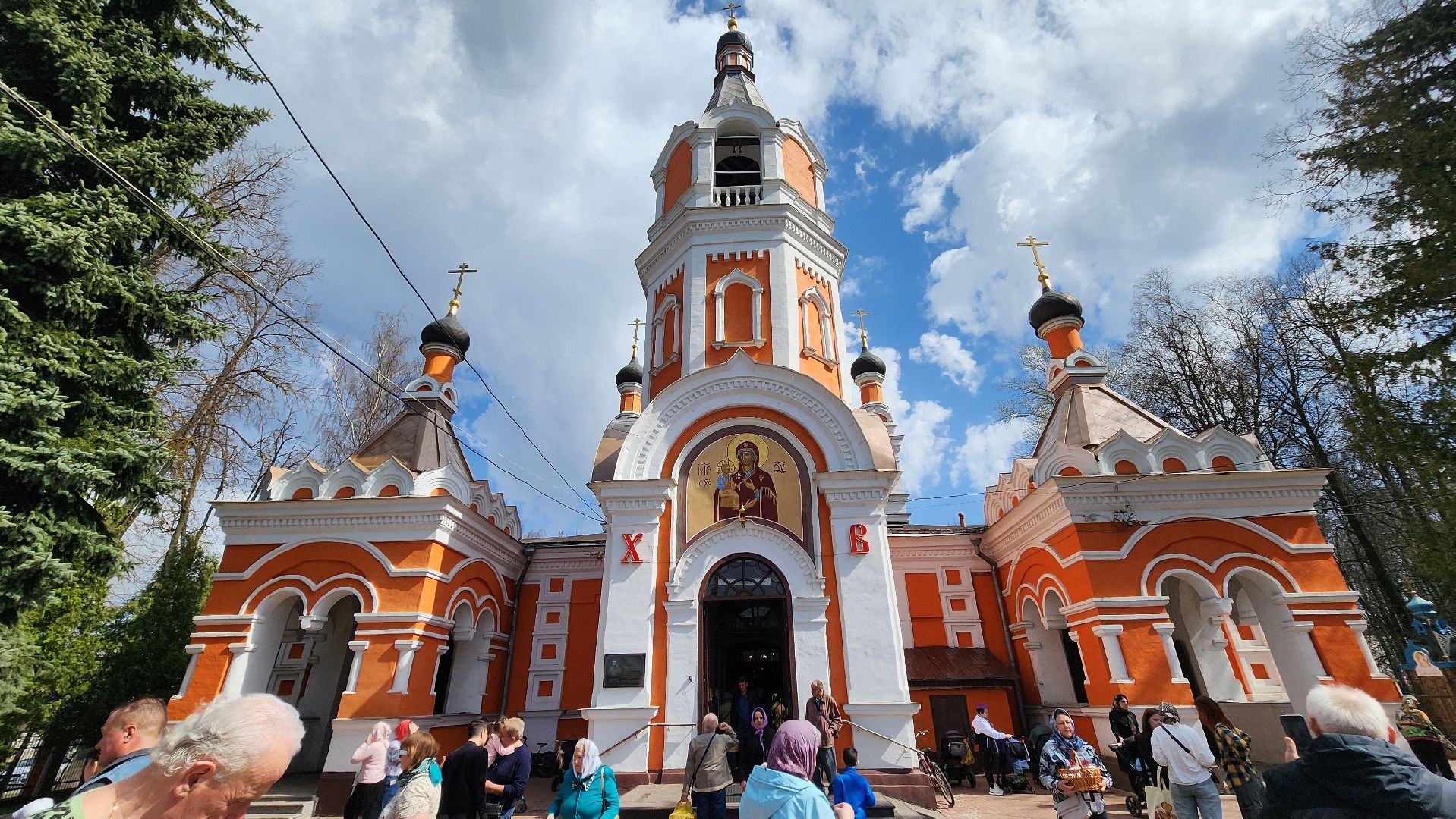 солнечногорск, пасха, никольский храм, страстная суббота, верующие,
