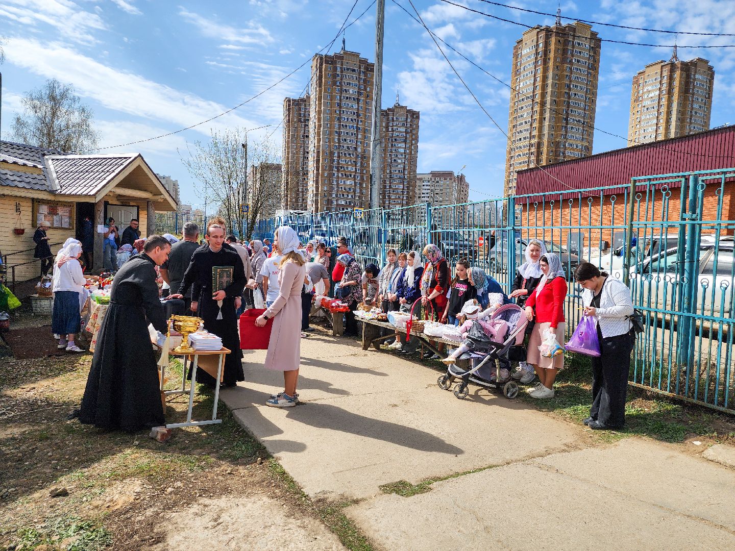 Подольск, Пасха, архиепископ аксий, освящение куличей,