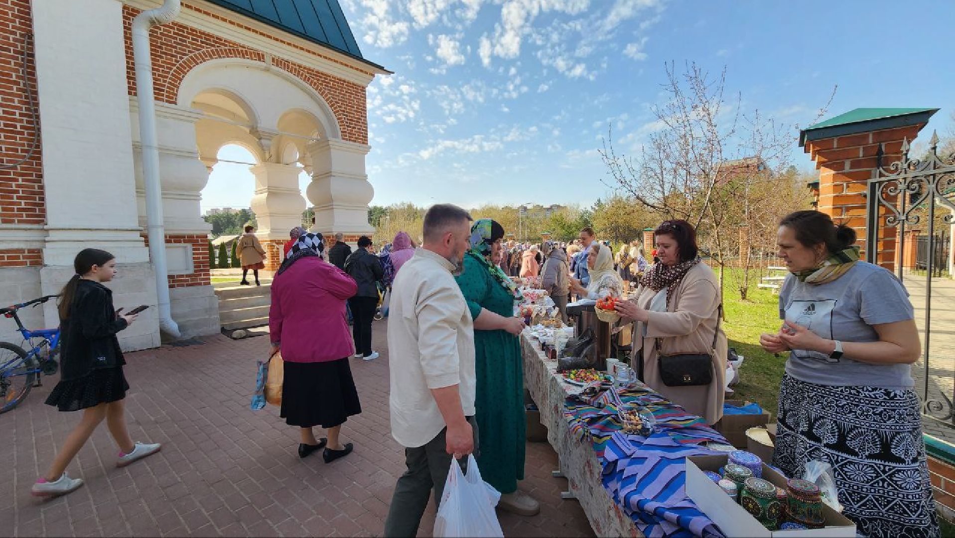 Дмитров, Пасха, Пасхальная ярмарка, Спасский храм,Фестиваль Фаворский свет,