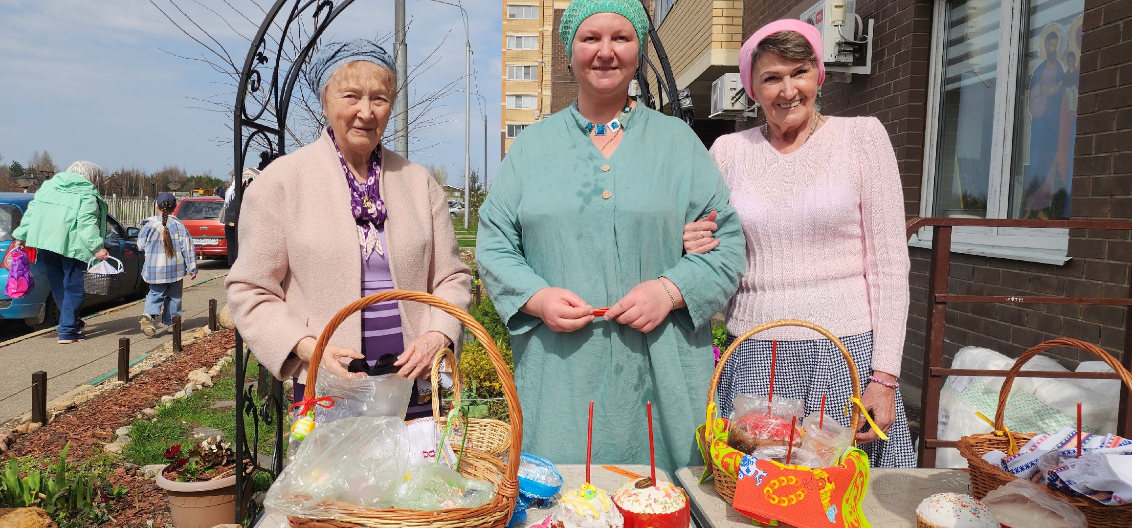 Звенигород, Религия, пасха, Общество ,