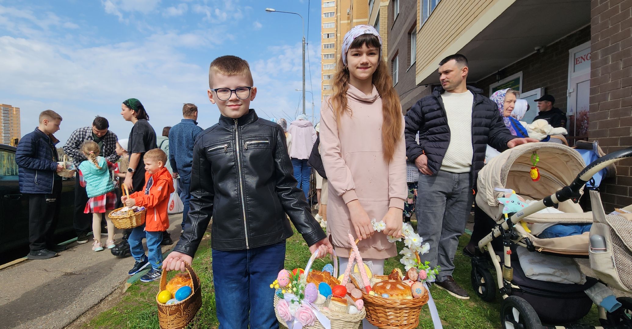 Звенигород, Религия, пасха, Общество ,