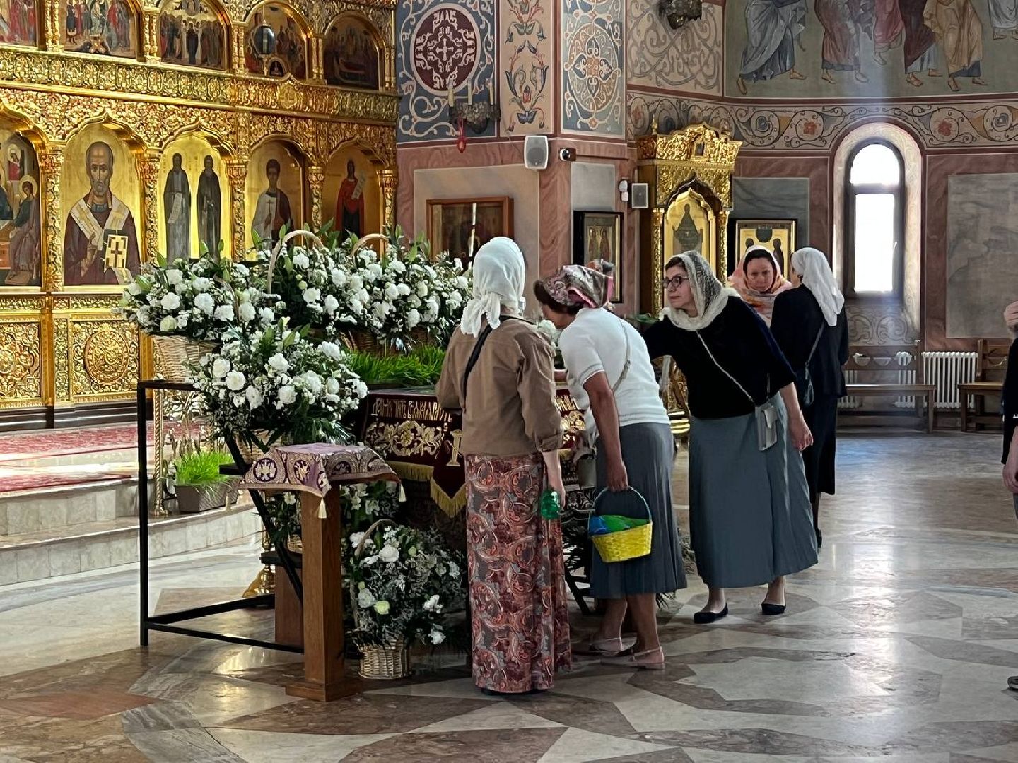 Реутов, куличи, крашенные яйца, Пасха,  освящение куличей,