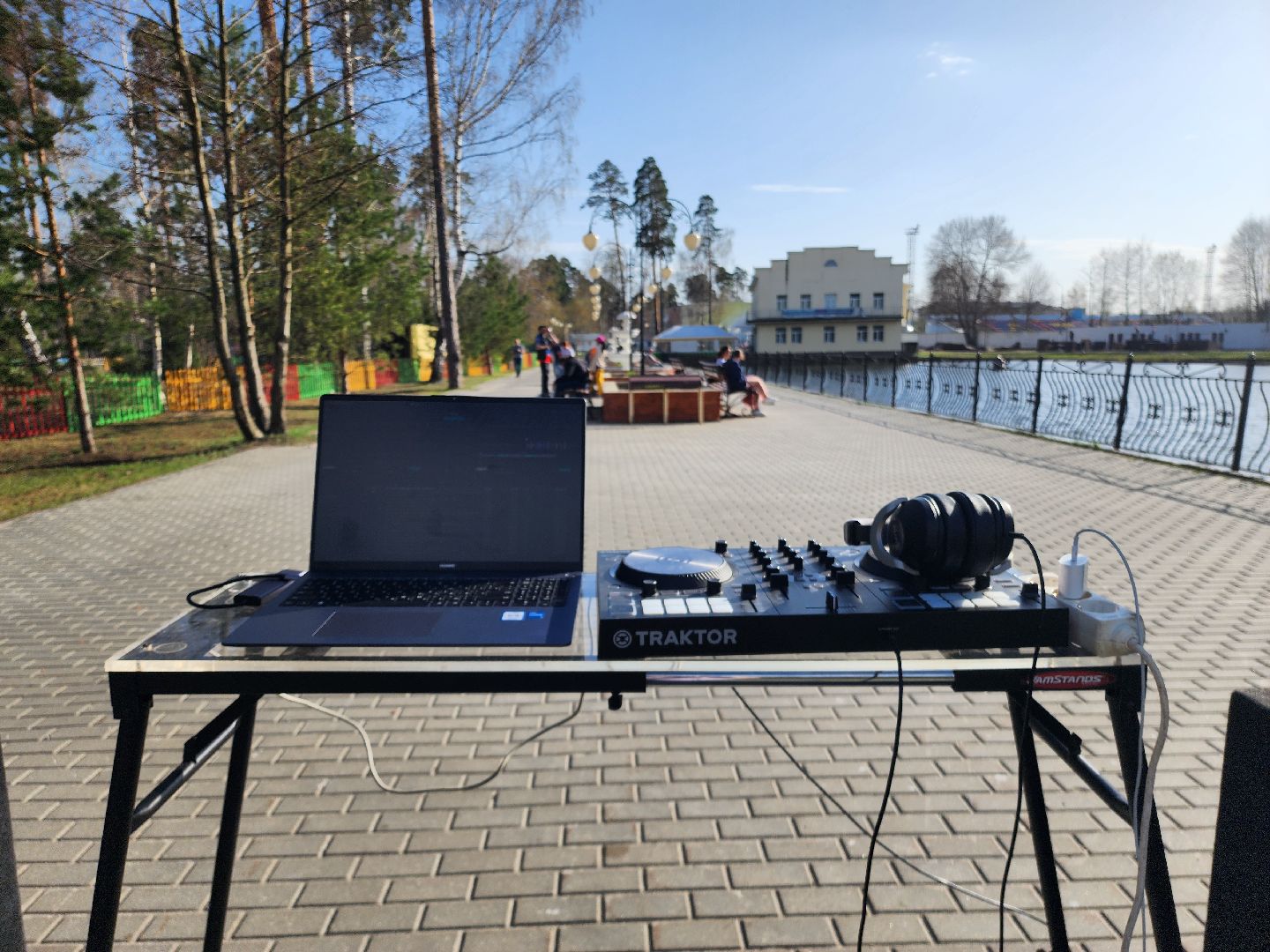 современное искусство, шатурский парк,арт-объект, космос,