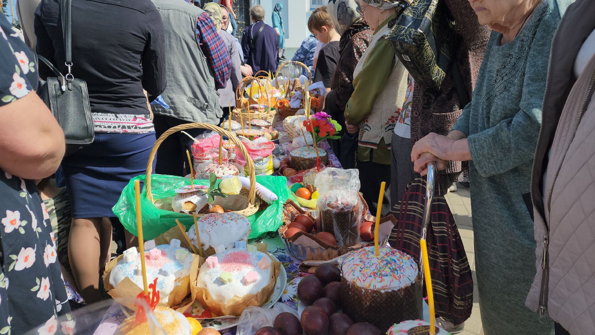 пушкино, храм, пасха, освящение куличей, христианский праздник, христос воскрес,