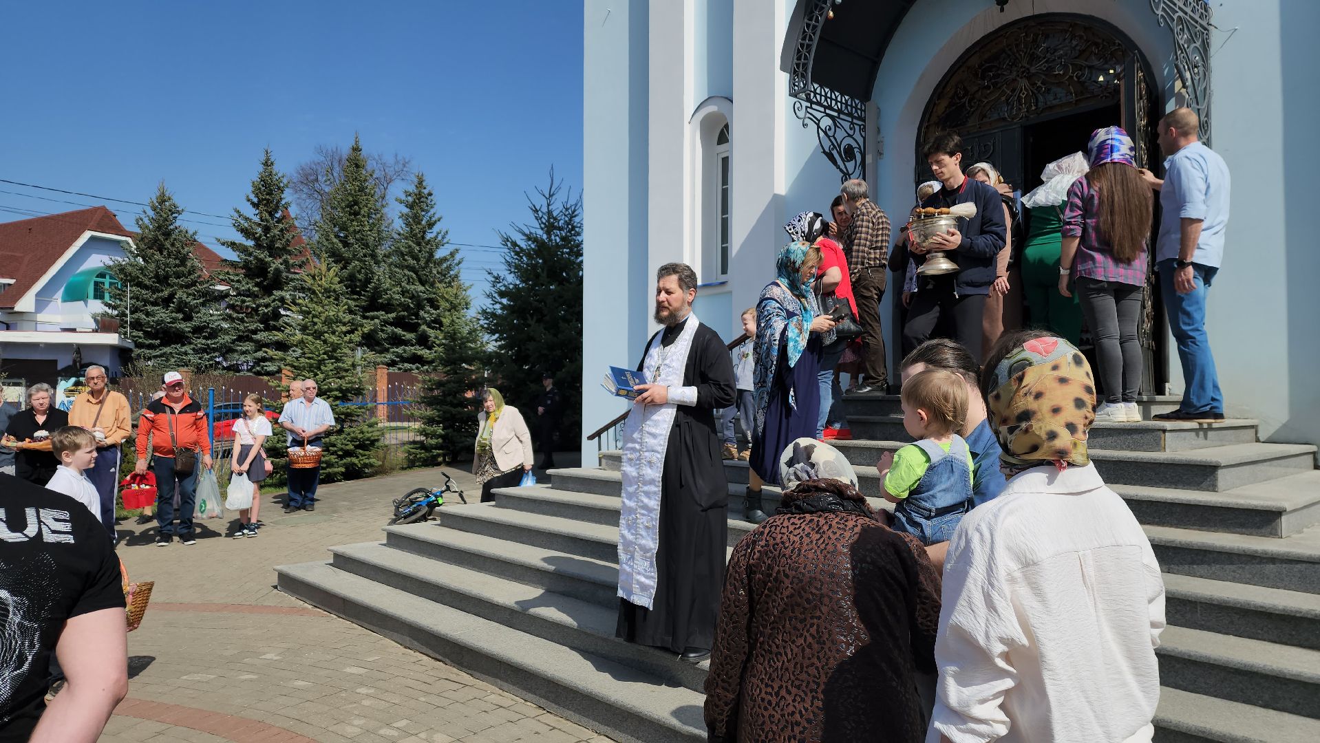 пушкино, храм, пасха, освящение куличей, христианский праздник, христос воскрес,