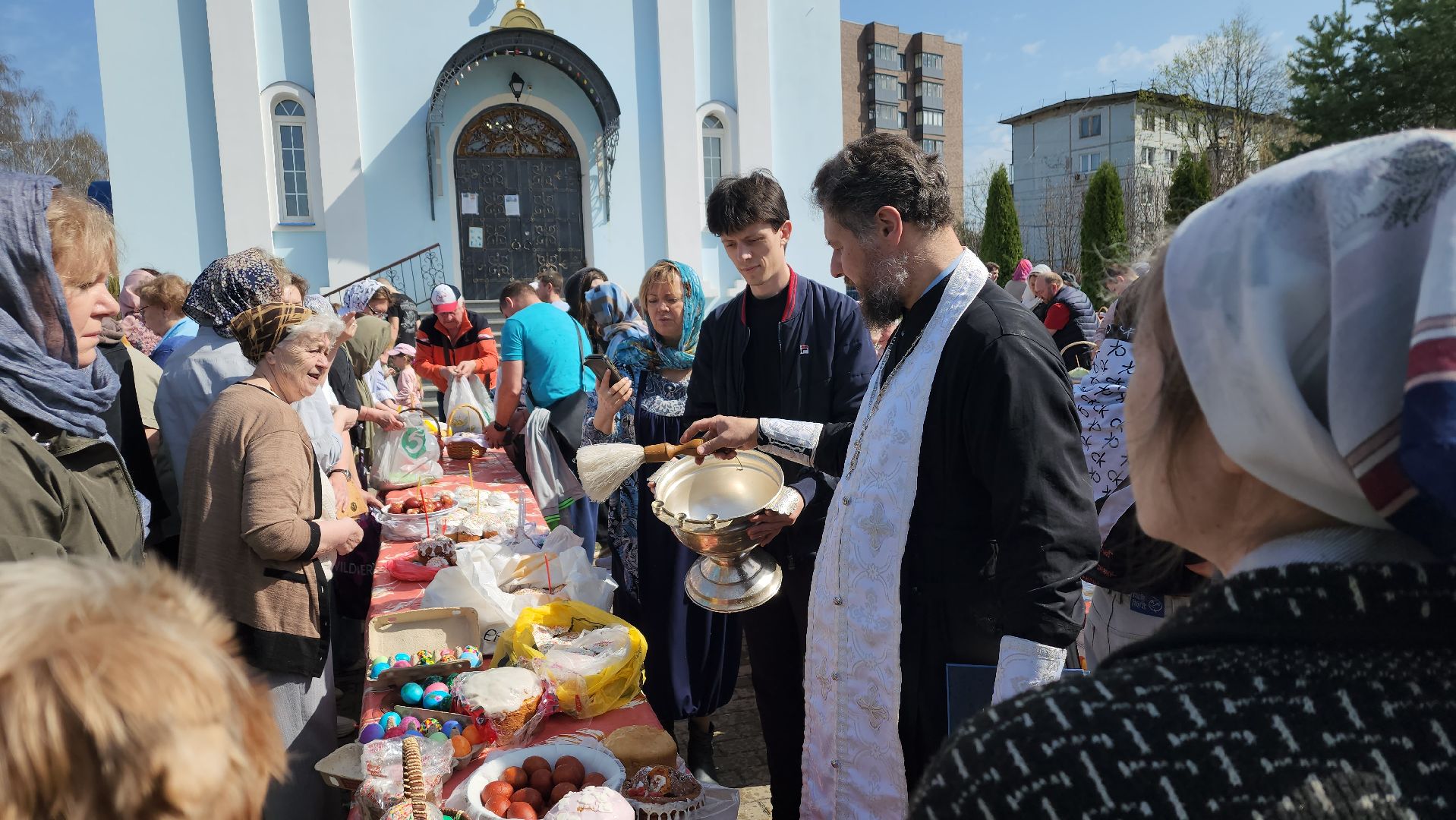 пушкино, храм, пасха, освящение куличей, христианский праздник, христос воскрес,