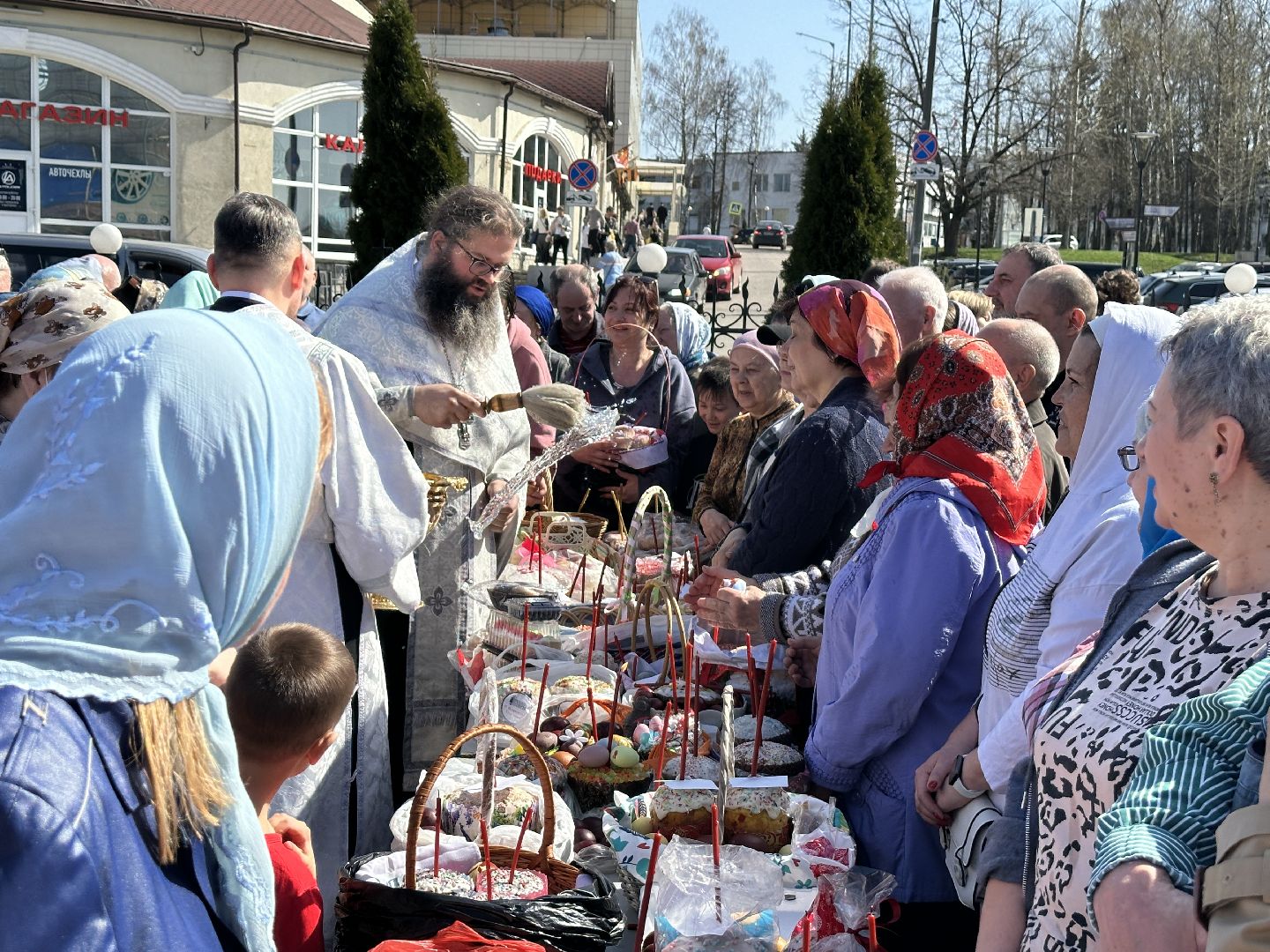 религия, сергиев посад, храм петра и павла, куличи,