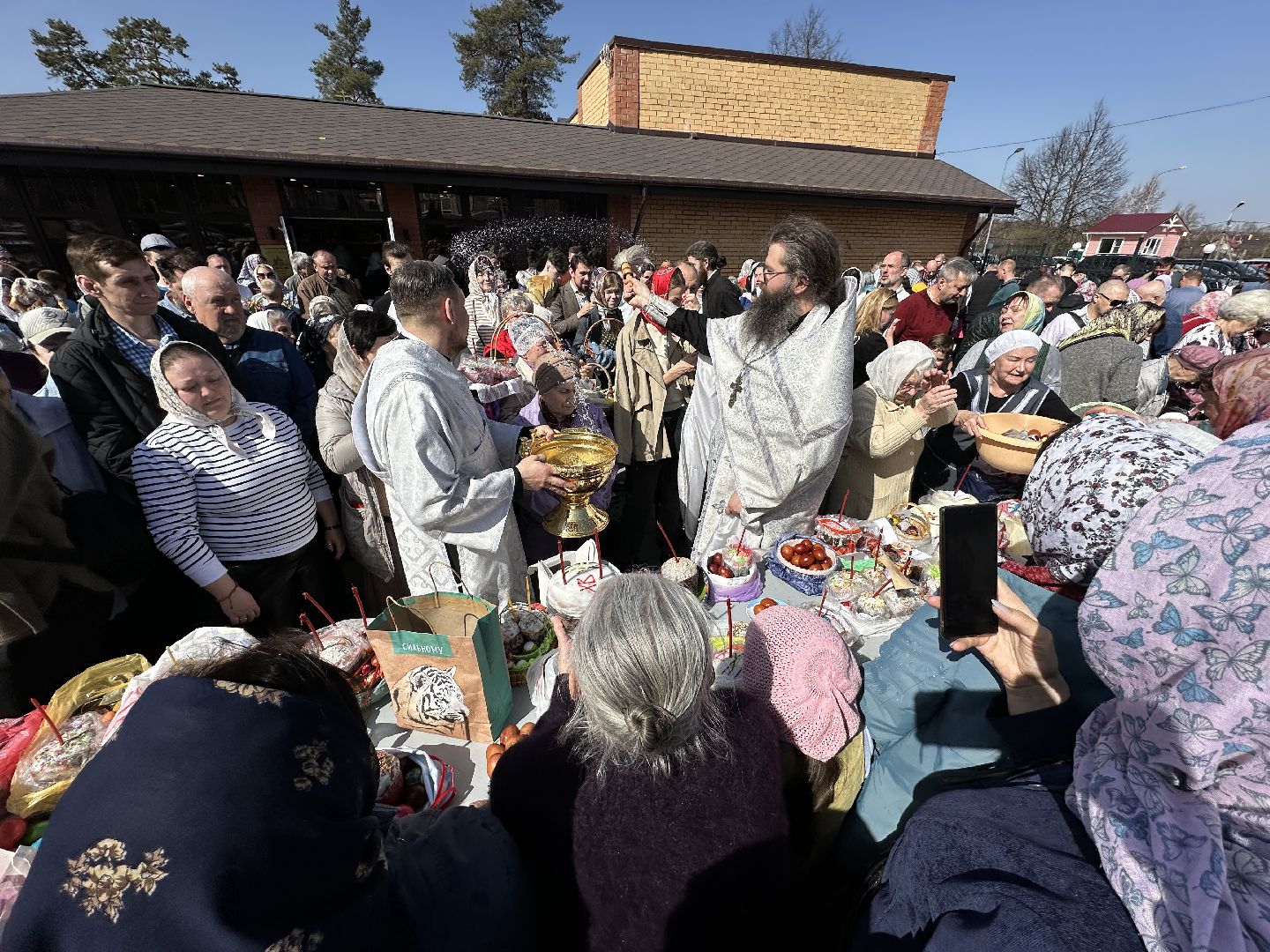 религия, сергиев посад, храм петра и павла, куличи,