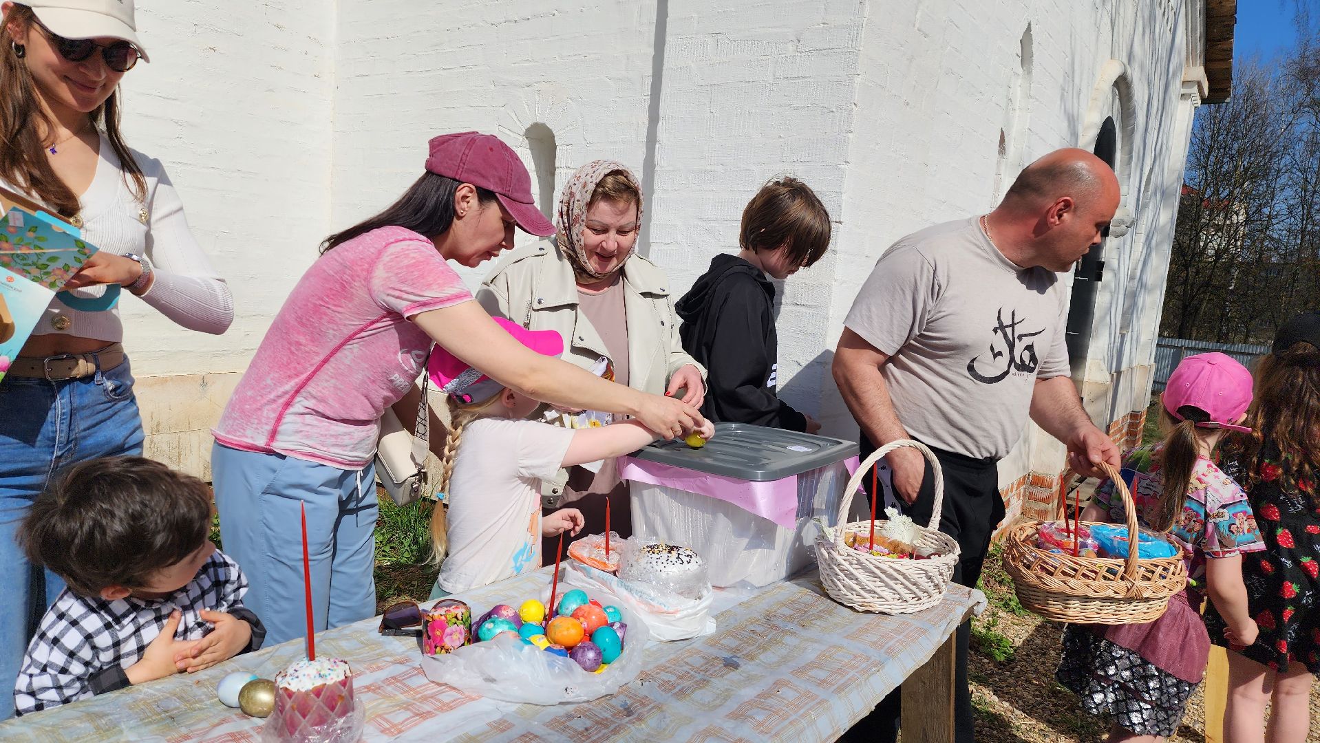 освящение куличей, истра, волонтерское движение,