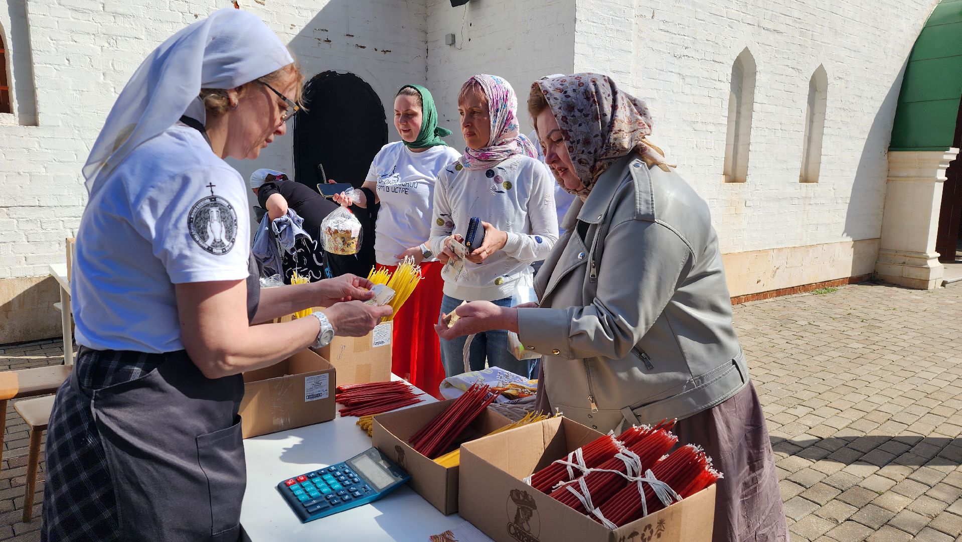 освящение куличей, истра, волонтерское движение,