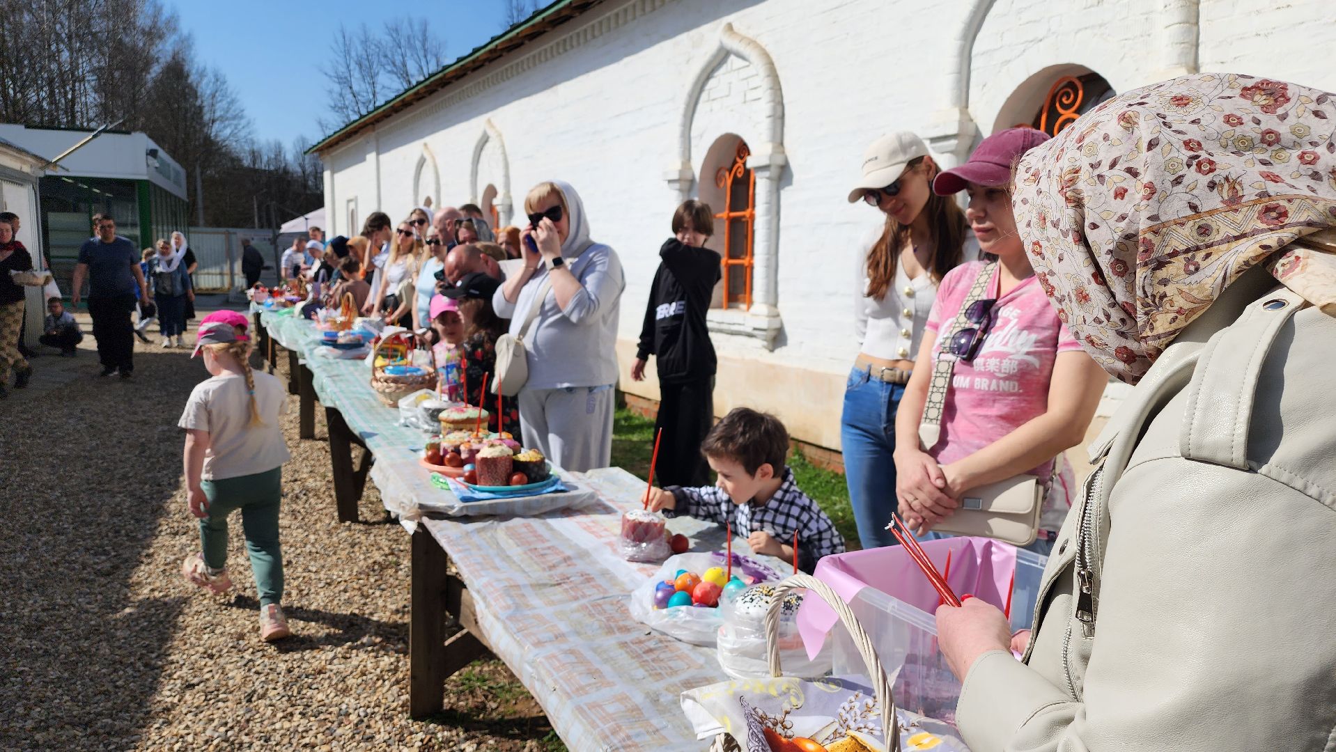 освящение куличей, истра, волонтерское движение,