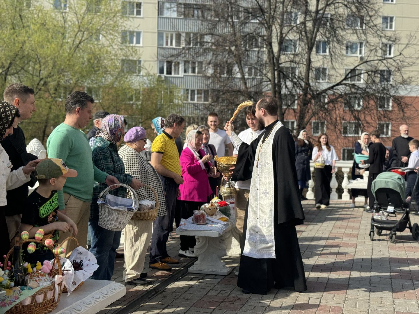 пасха, храм георгия победоносца, освещение куличей,