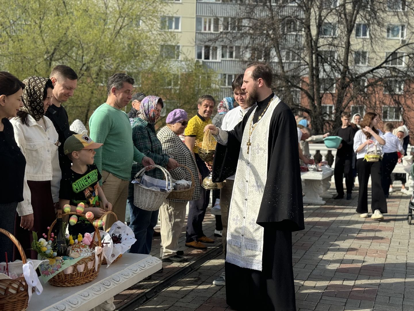 пасха, храм георгия победоносца, освещение куличей,