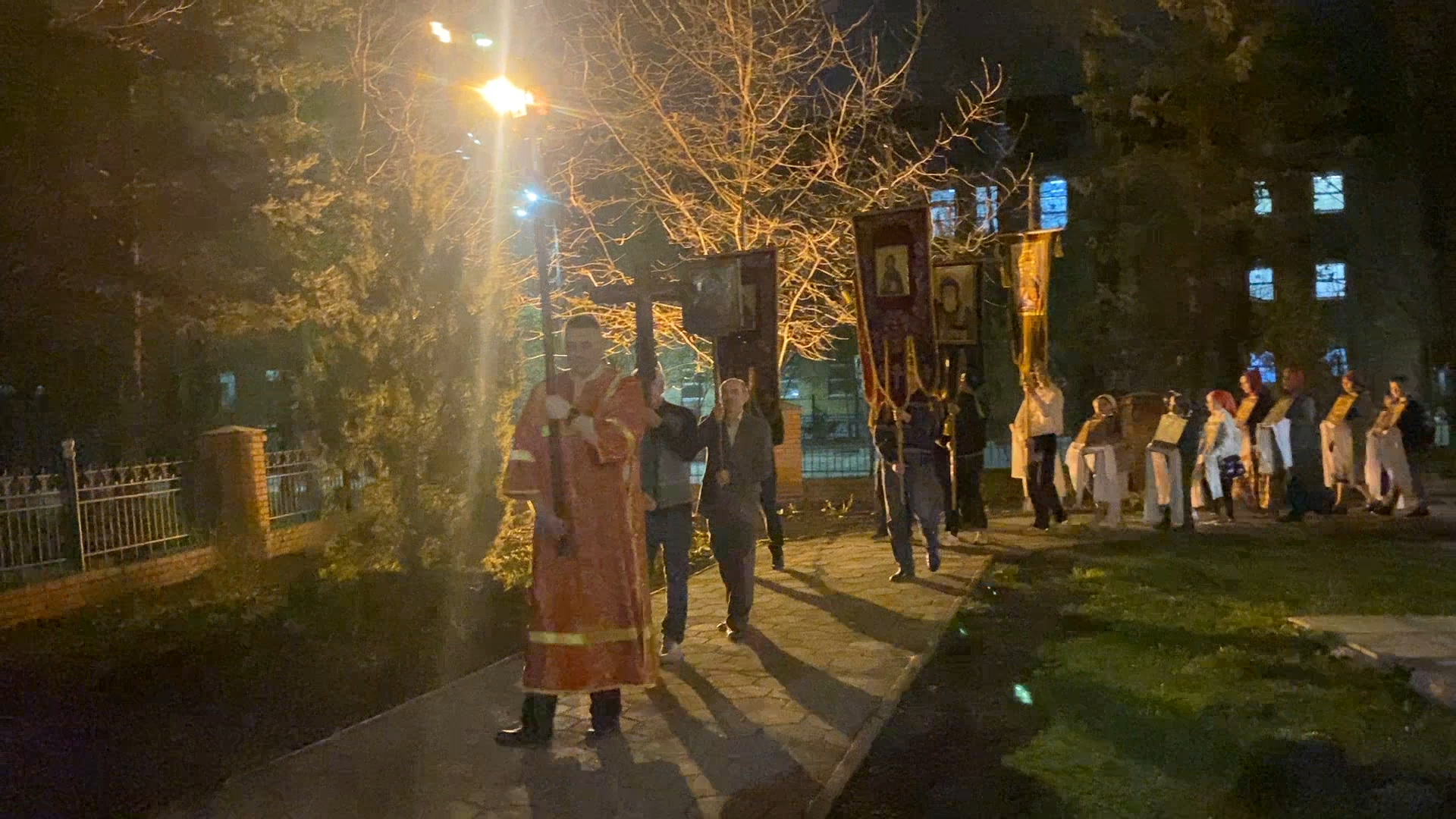 светлая пасха, храм рвсн во власихе, власиха храм, крестный ход, праздник пасхи,