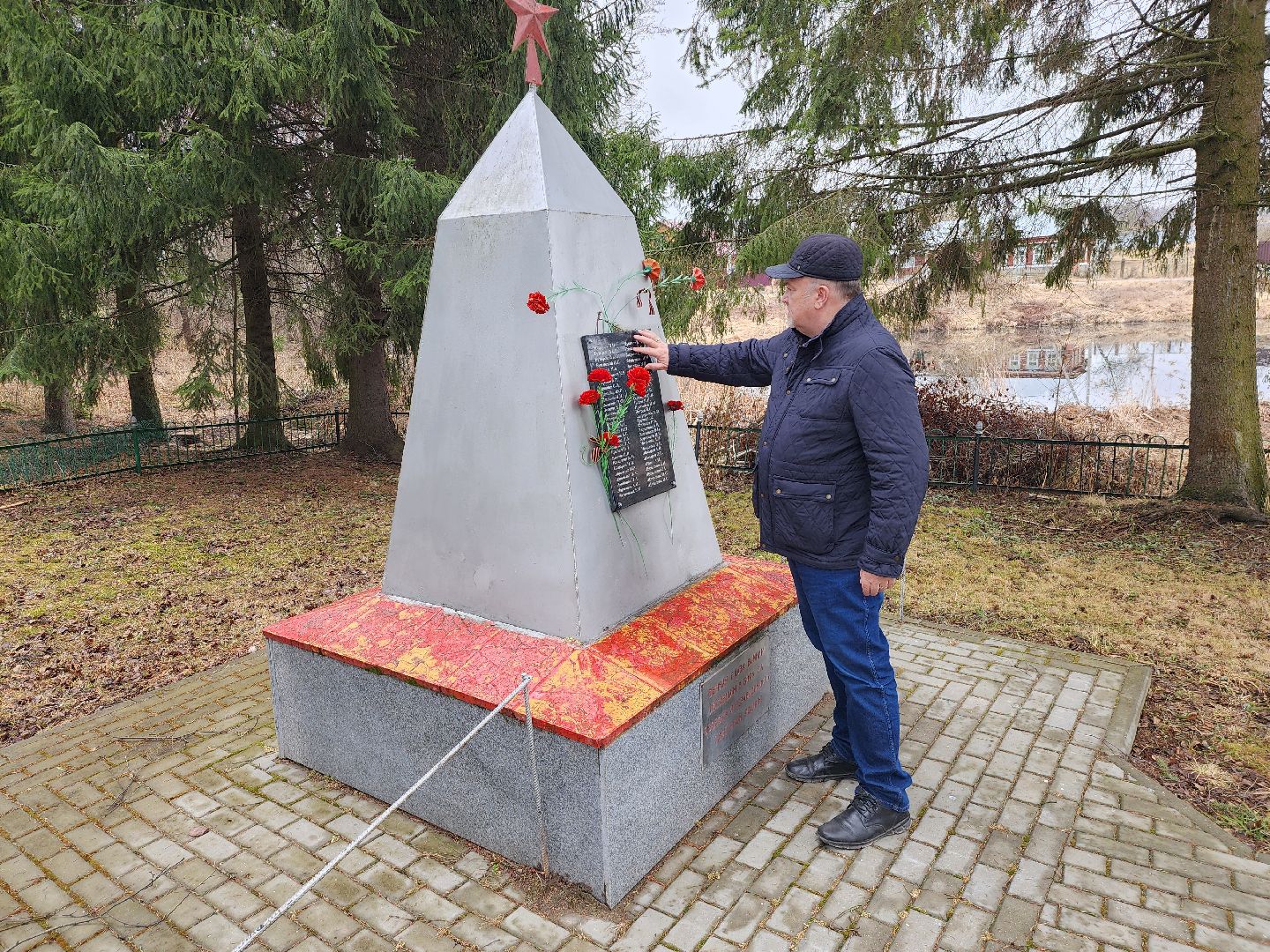серпухов, деревня каменка, памятник вов в деревне каменка,