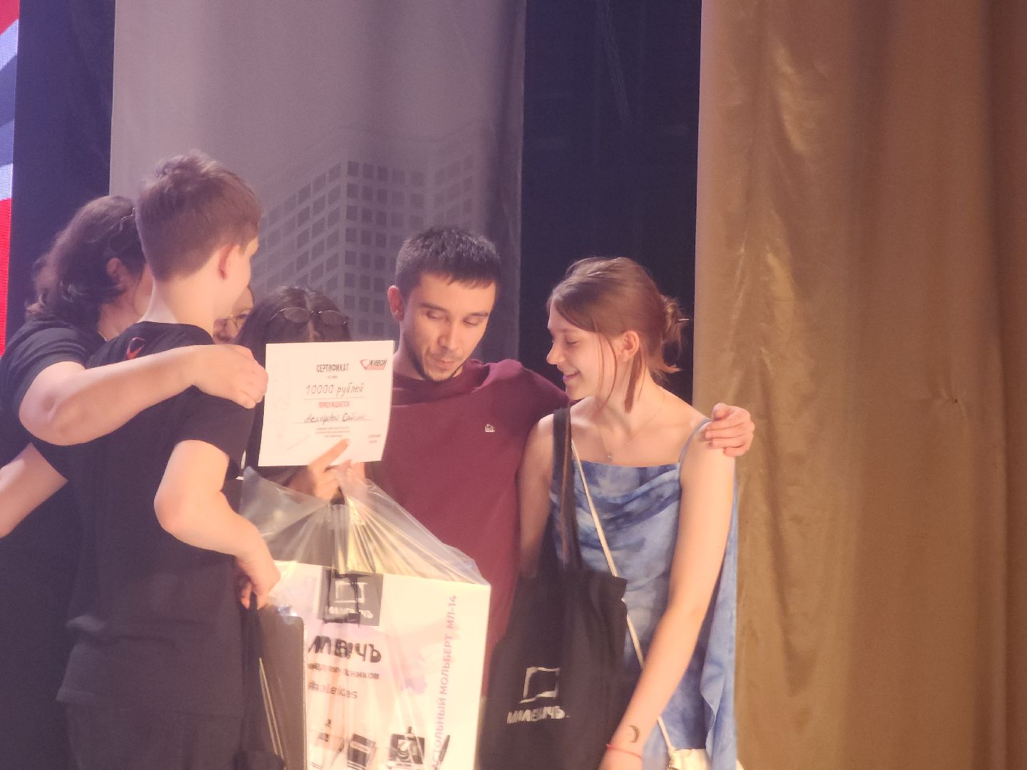 долгопрудный, дк вперед, юные художники, живой карандаш,