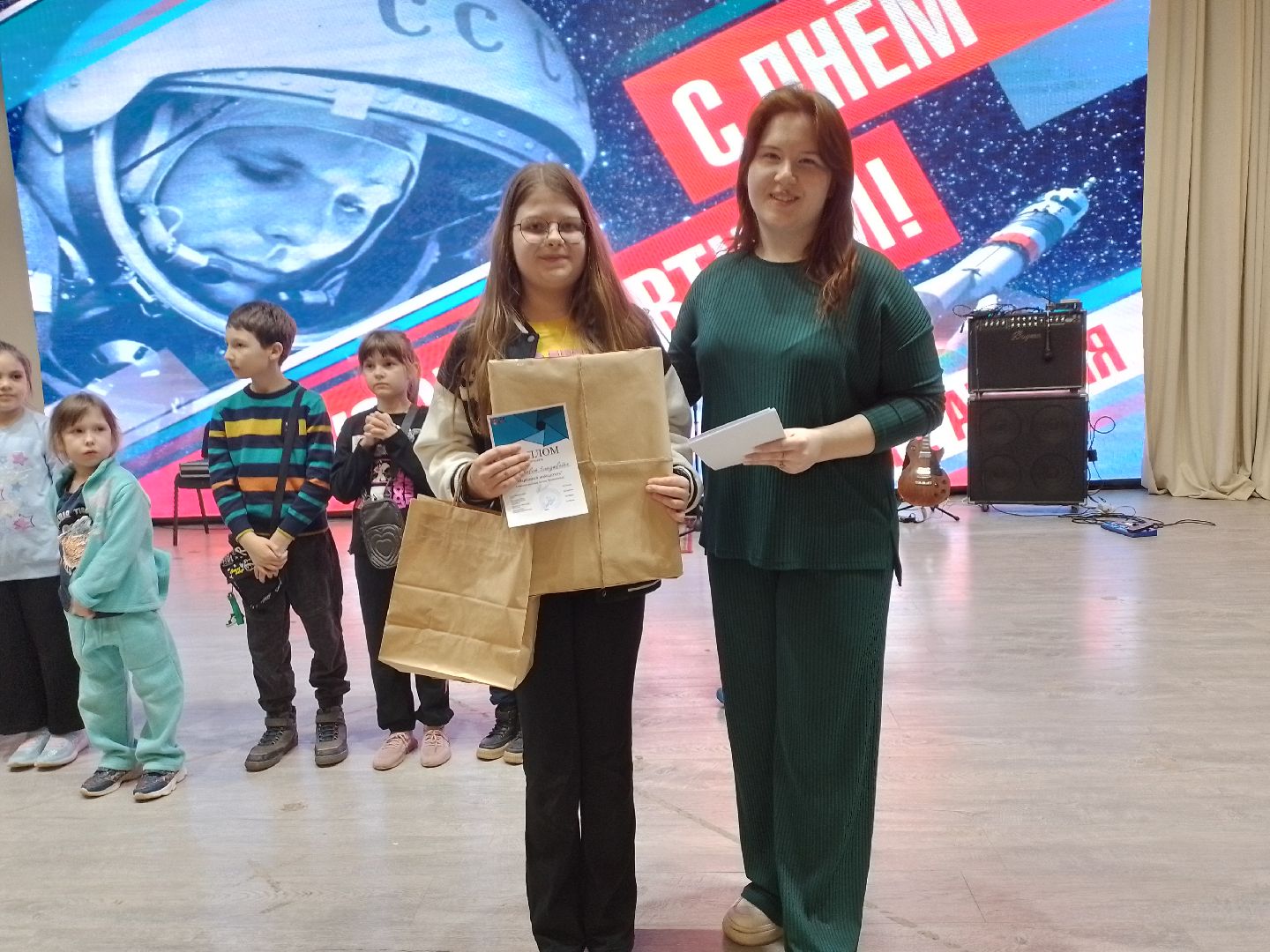 городской округ восход, конкурс рисунков, день космонавтики, дети,