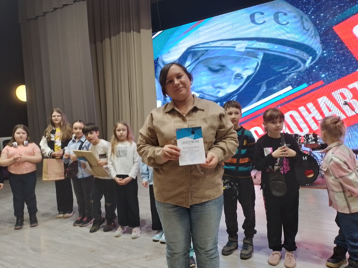 городской округ восход, конкурс рисунков, день космонавтики, дети,