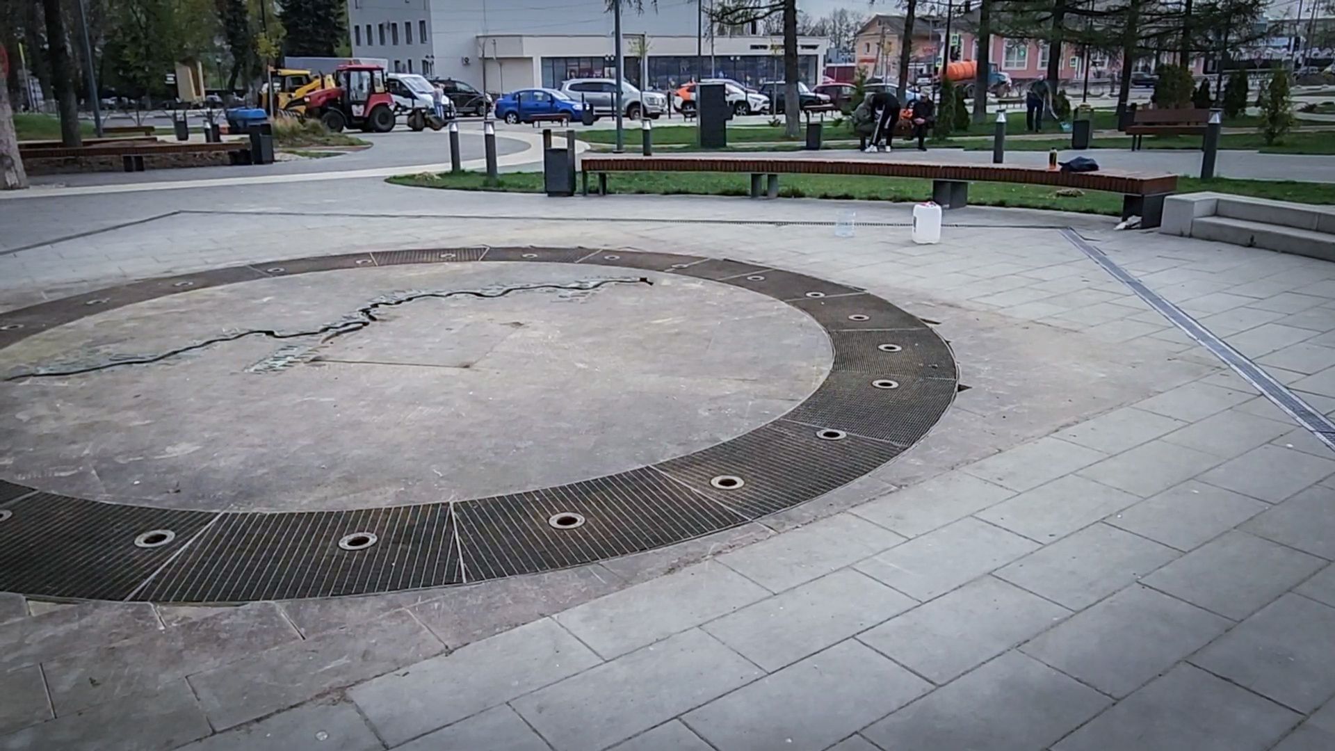 бронницы, уборка площади имени Тимофеева , весенняя уборка , площадь имени Тимофеева ,