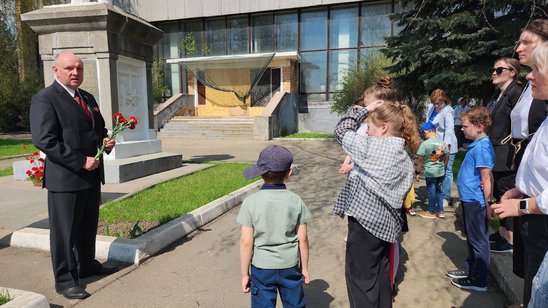 день рождения Ленина, годовщина со дня рождения Ленина, первый памятник Ленину, Ногинск, Богородский городской округ,