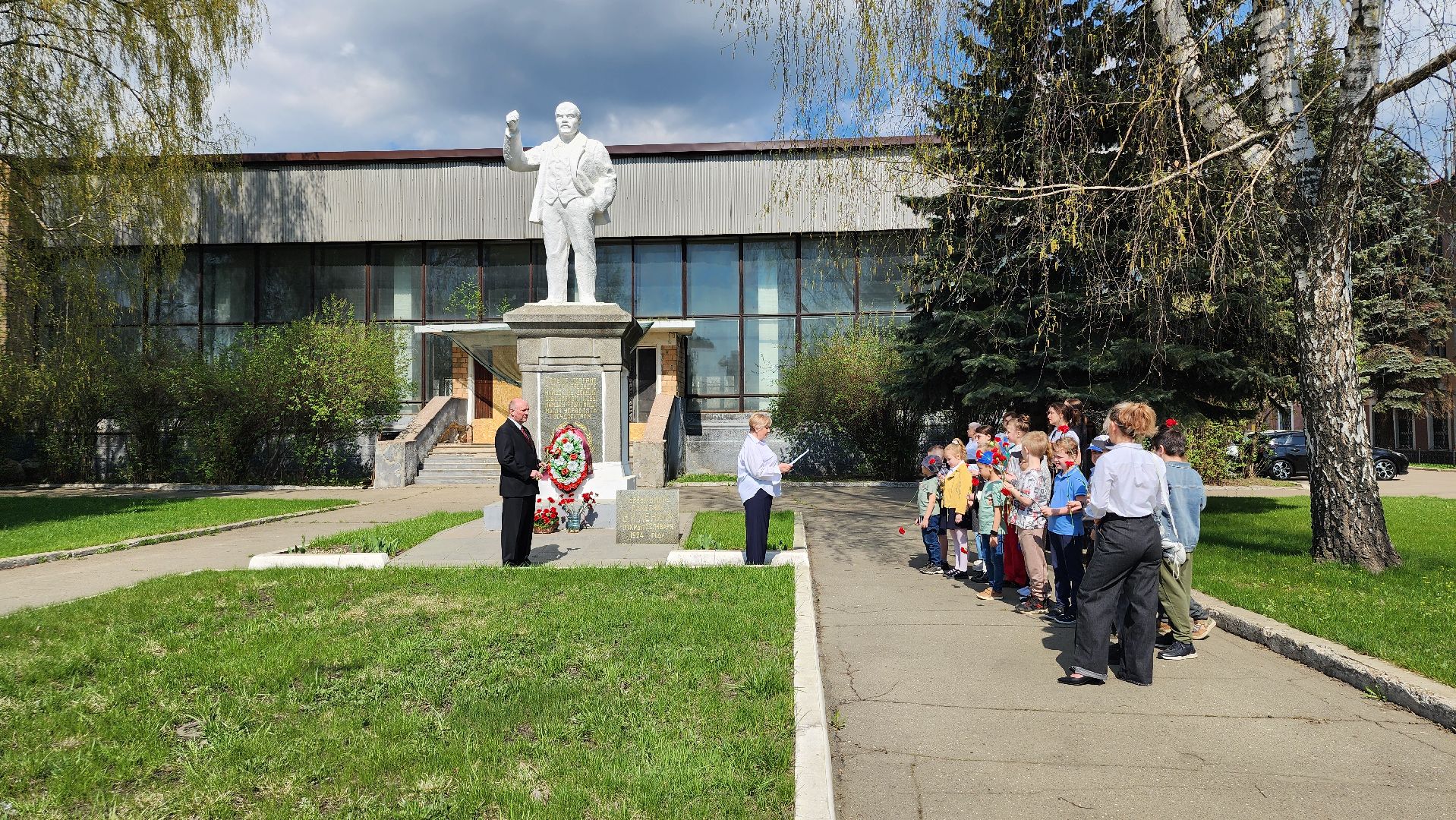 день рождения Ленина, годовщина со дня рождения Ленина, первый памятник Ленину, Ногинск, Богородский городской округ,
