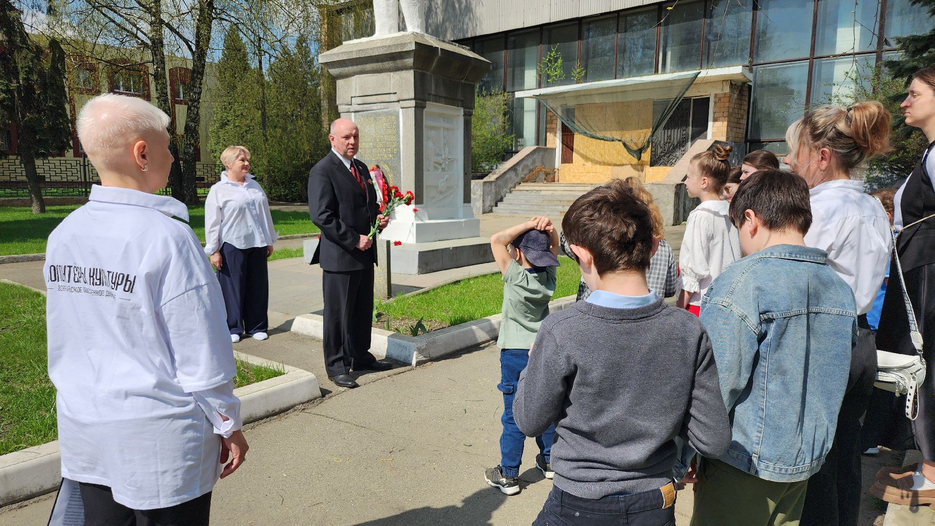 день рождения Ленина, годовщина со дня рождения Ленина, первый памятник Ленину, Ногинск, Богородский городской округ,