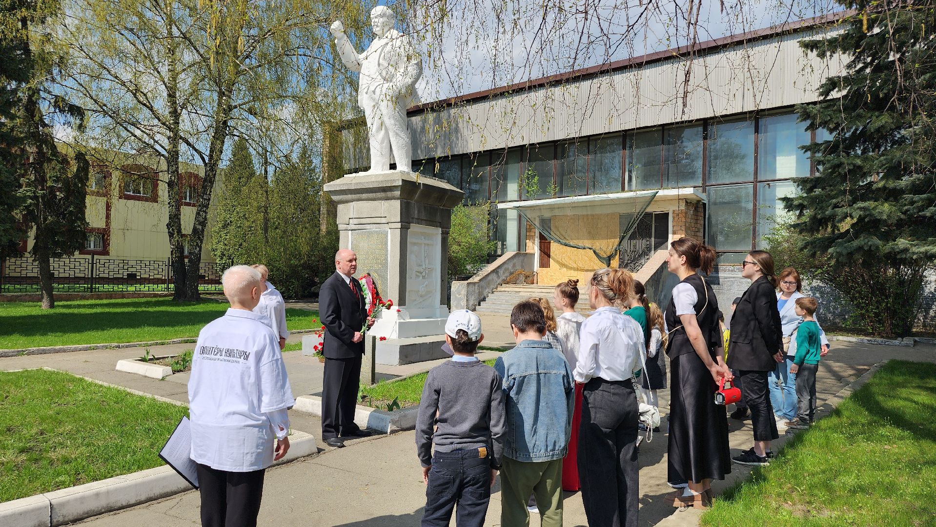 день рождения Ленина, годовщина со дня рождения Ленина, первый памятник Ленину, Ногинск, Богородский городской округ,