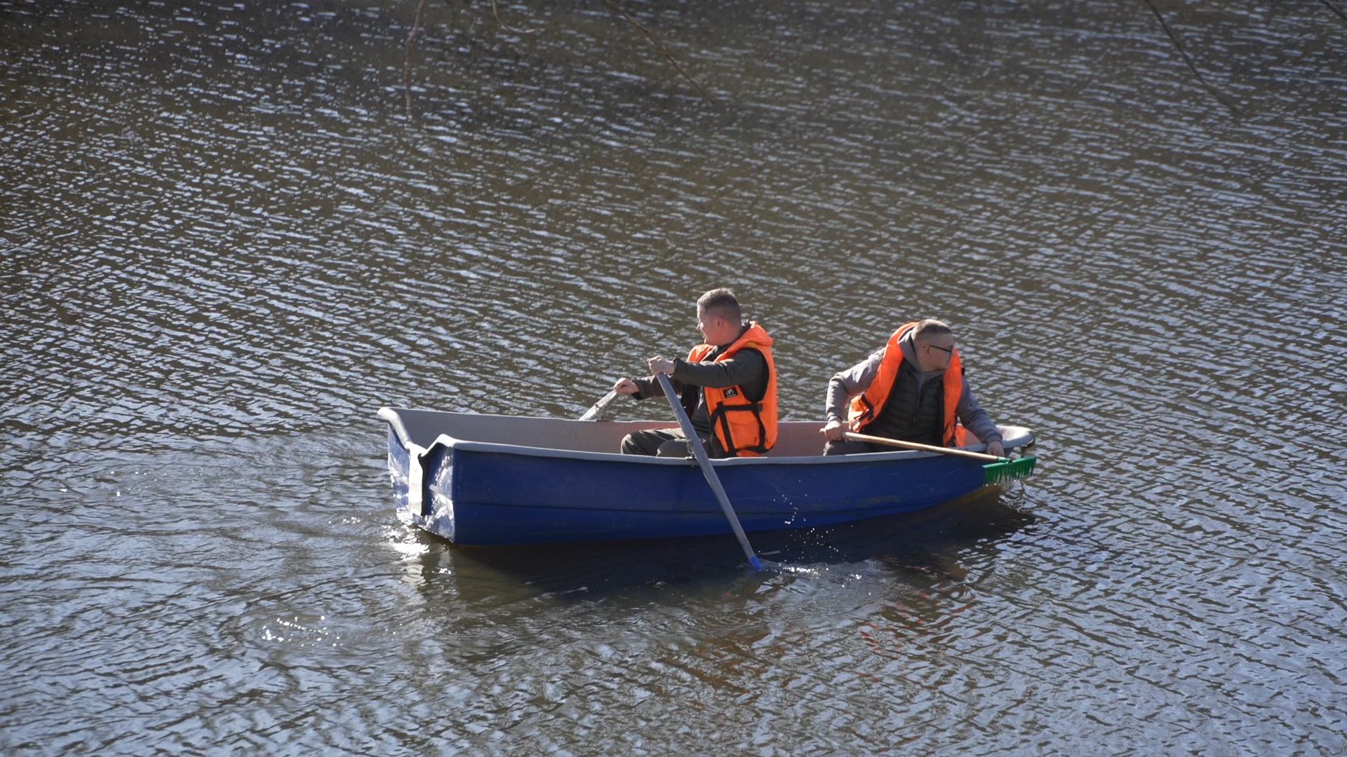 чистый берег, власиха озеро, среднее озеро власиха, уборка территории,