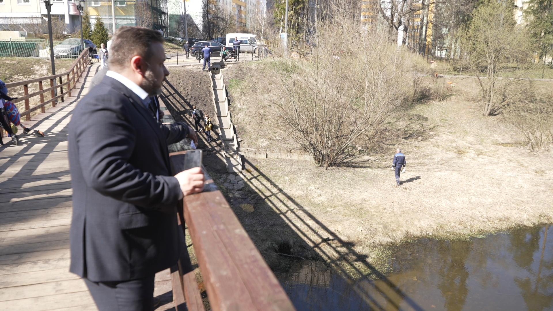 чистый берег, власиха озеро, среднее озеро власиха, уборка территории,