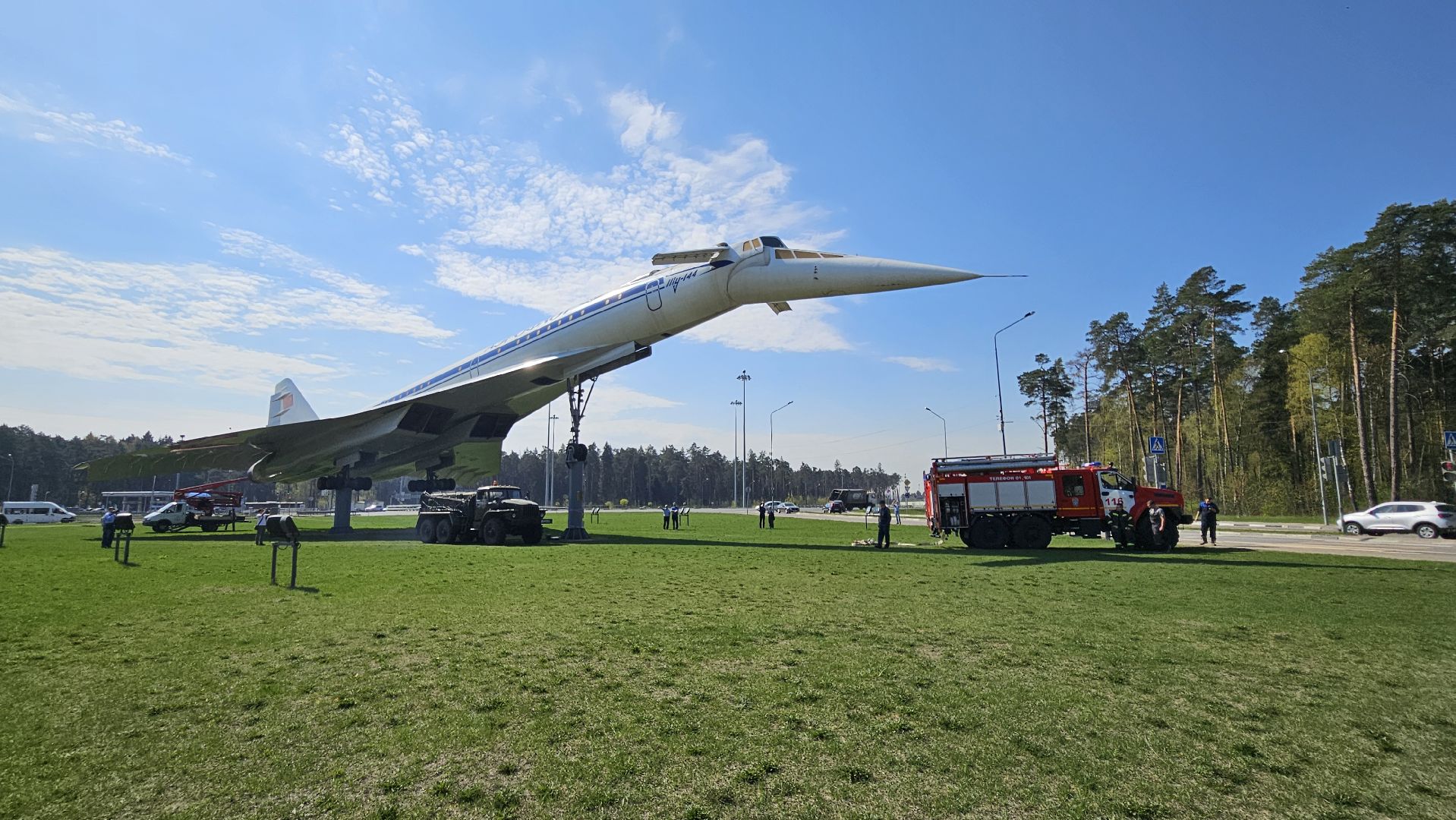самолет, ту-144, памятник, жуковский,