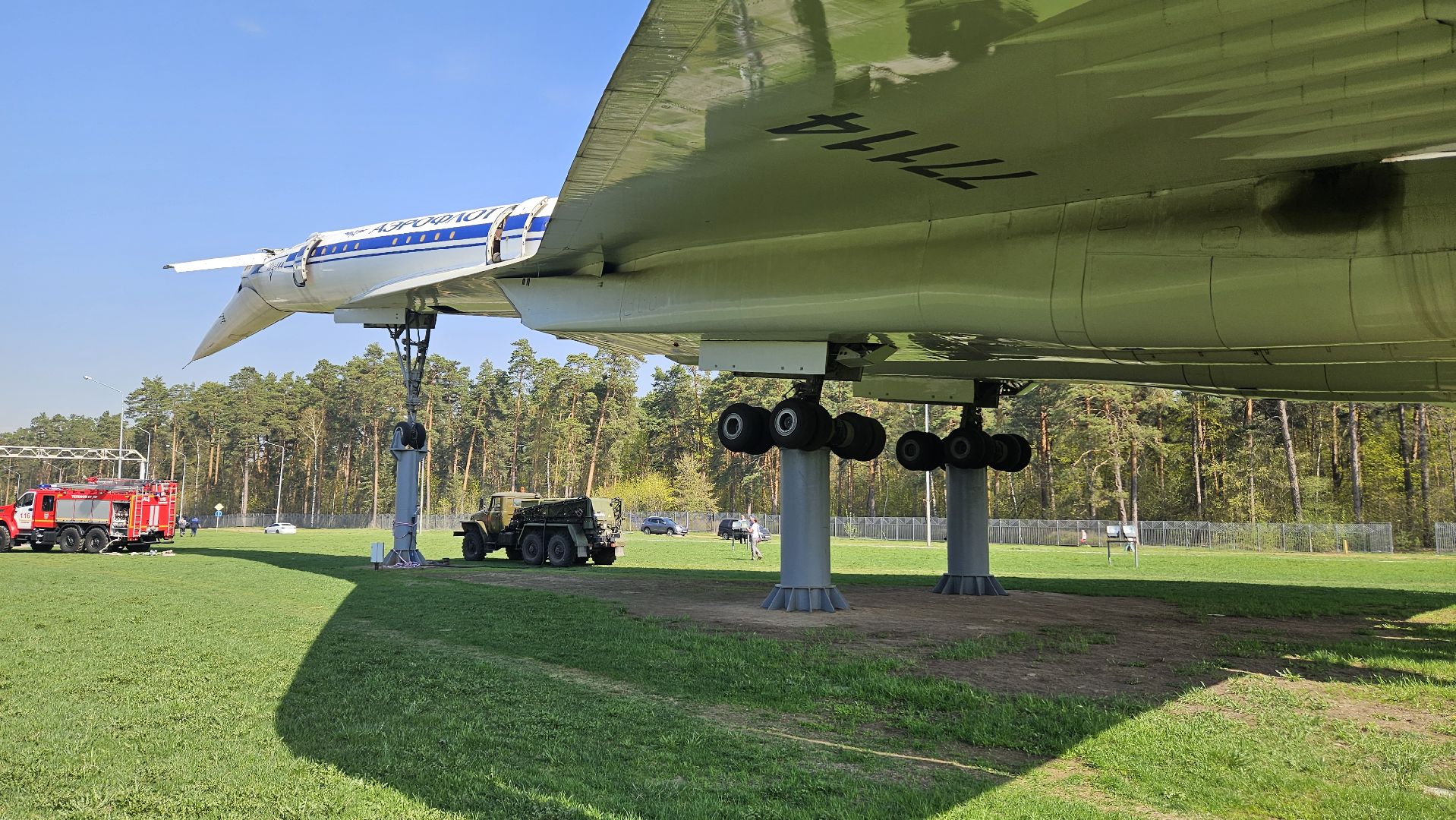 самолет, ту-144, памятник, жуковский,