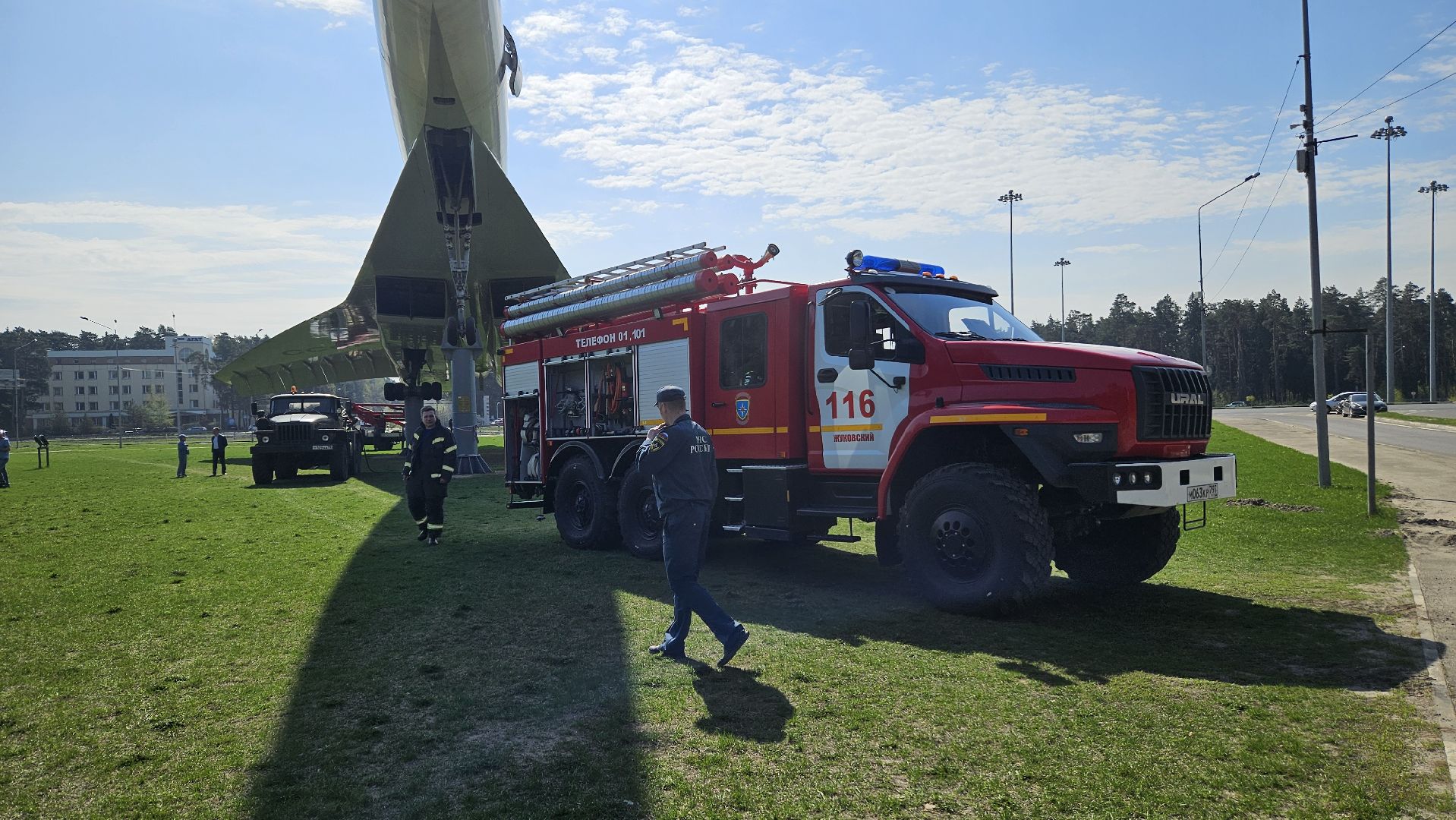 самолет, ту-144, памятник, жуковский,
