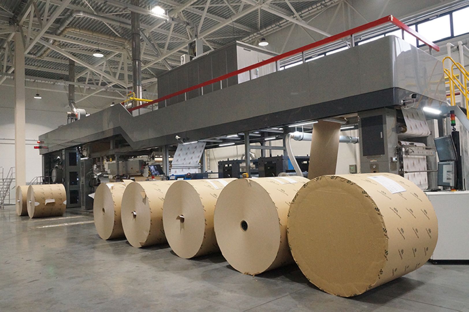 Чехов, симферопольское шоссе, завод МолоПак, картонная упаковка, производство, изготовление, пищевая промышленность, аналог Тетра Пак, аналог Пюр-Пак, форматы и виды упаковки,производительность предприятия, асептическая упаковка, упаковка из картона, упаковка для молочных продуктов соков и воды,  структура предприятия, история завода,