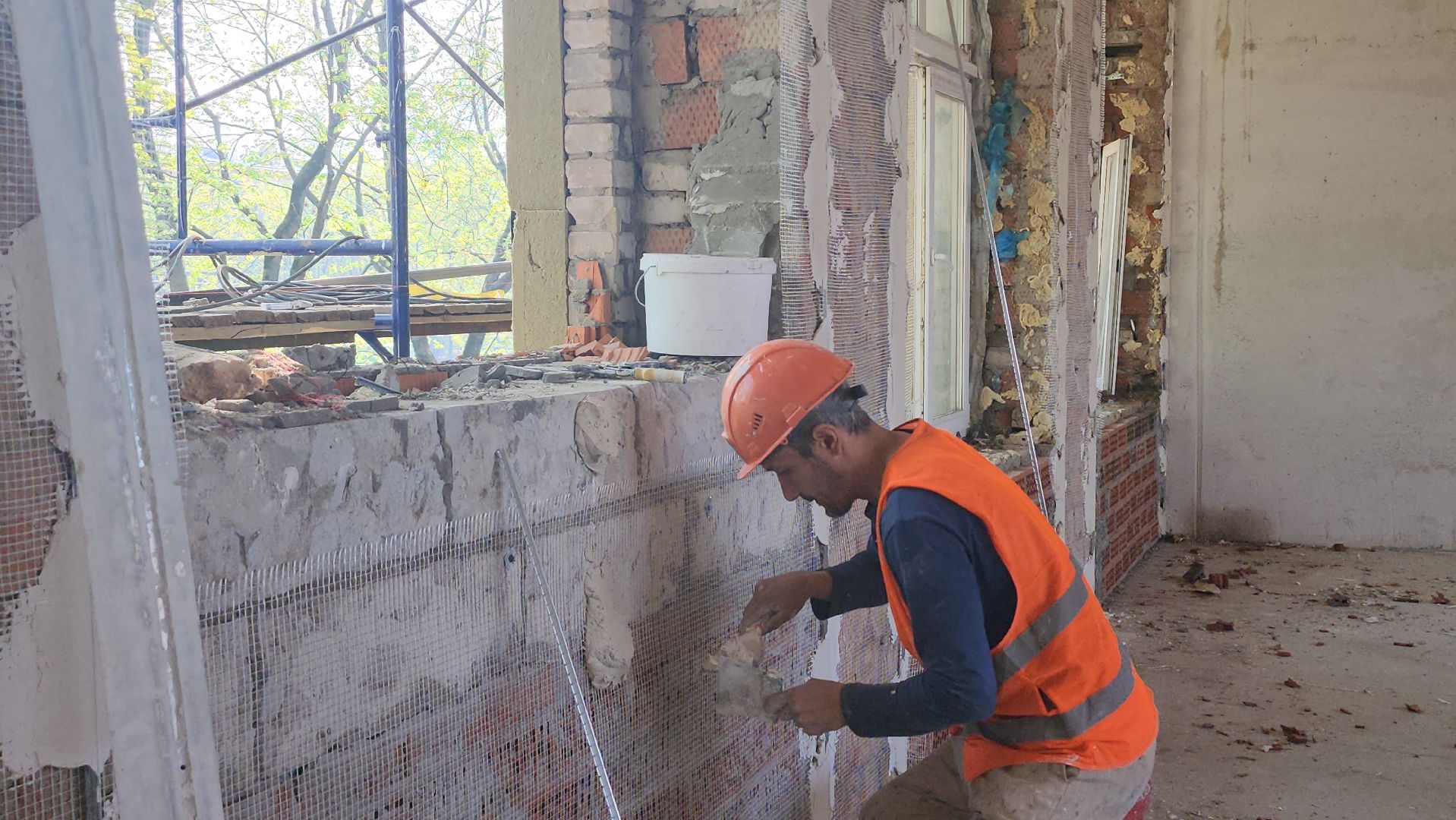 люберцы, ремонт гимназии 5, строители,