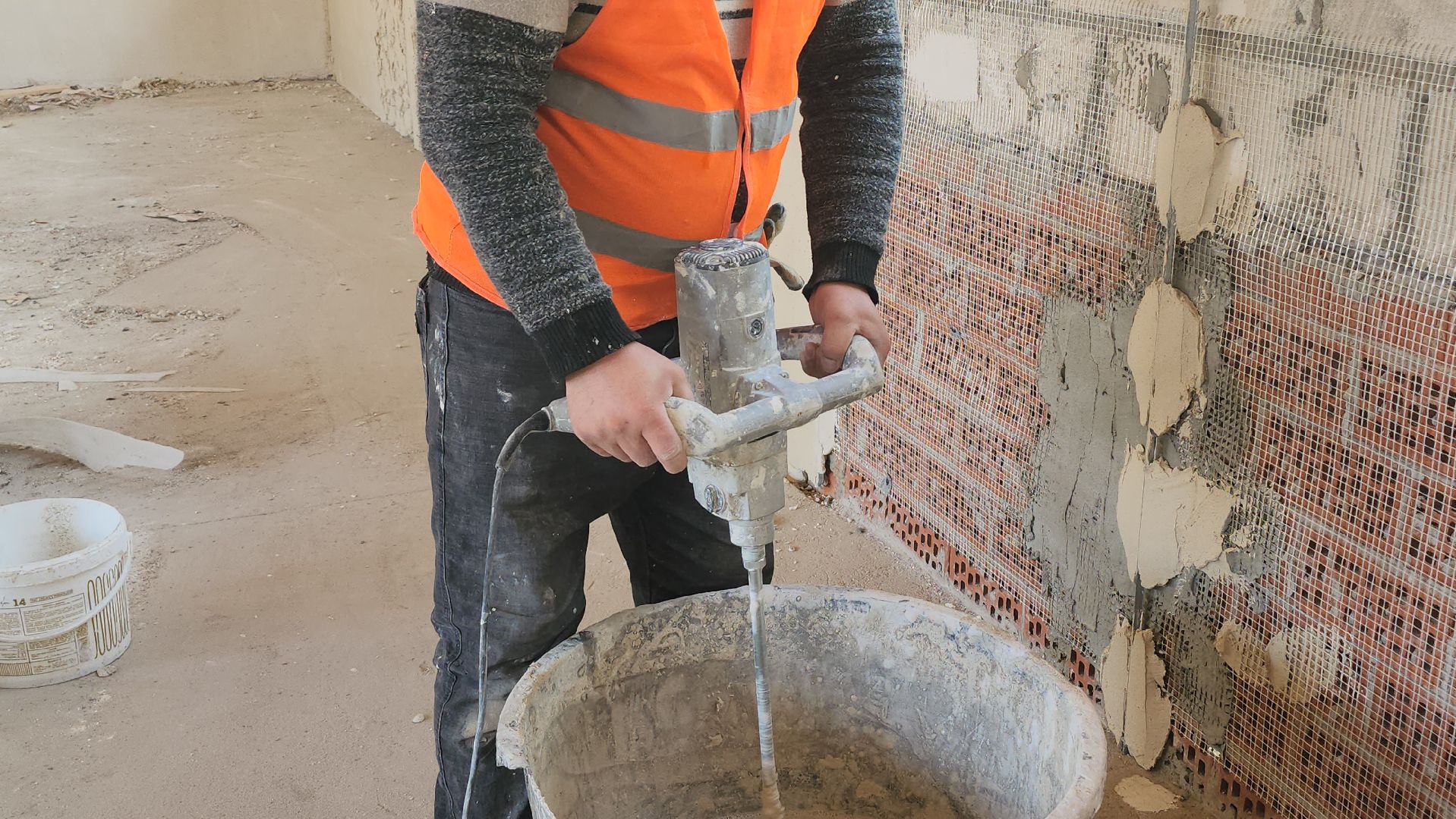 люберцы, ремонт гимназии 5, строители,