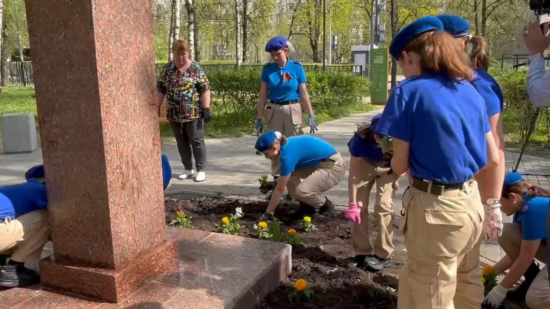 мытищи, уборка памятников,