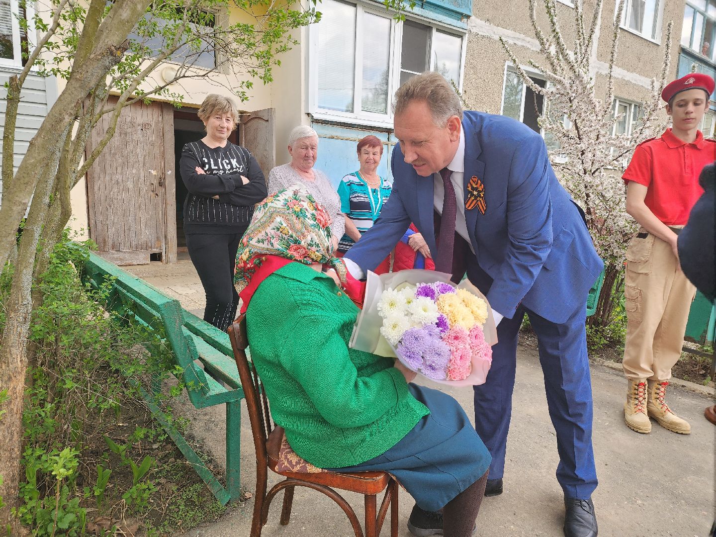 табличка, Зарайск, Ветеран ВОВ, Их осталось мало, Поздравили ветерана,